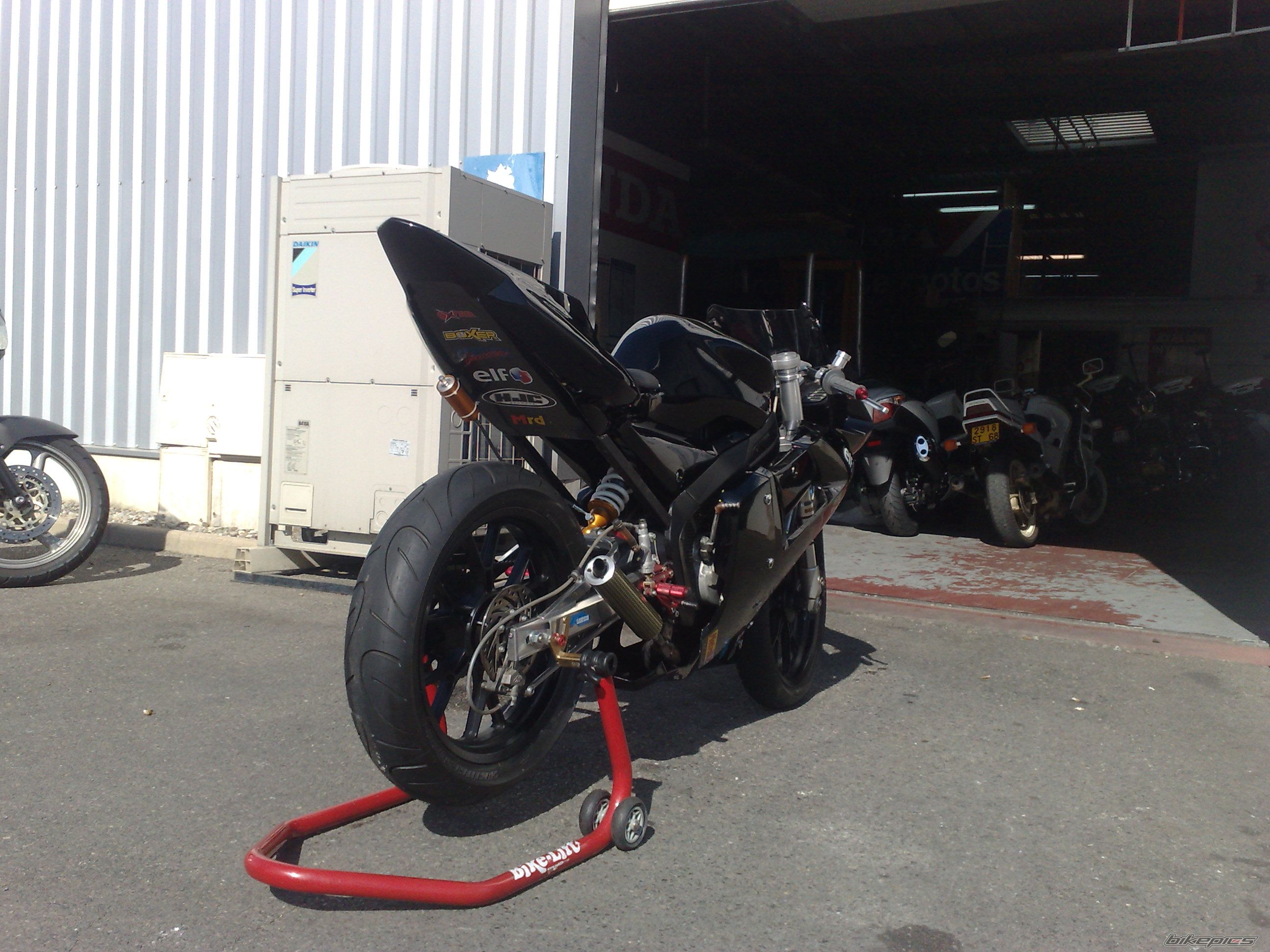 2010 YAMAHA TZR 50 | Picture 1815815 motorcycle photo