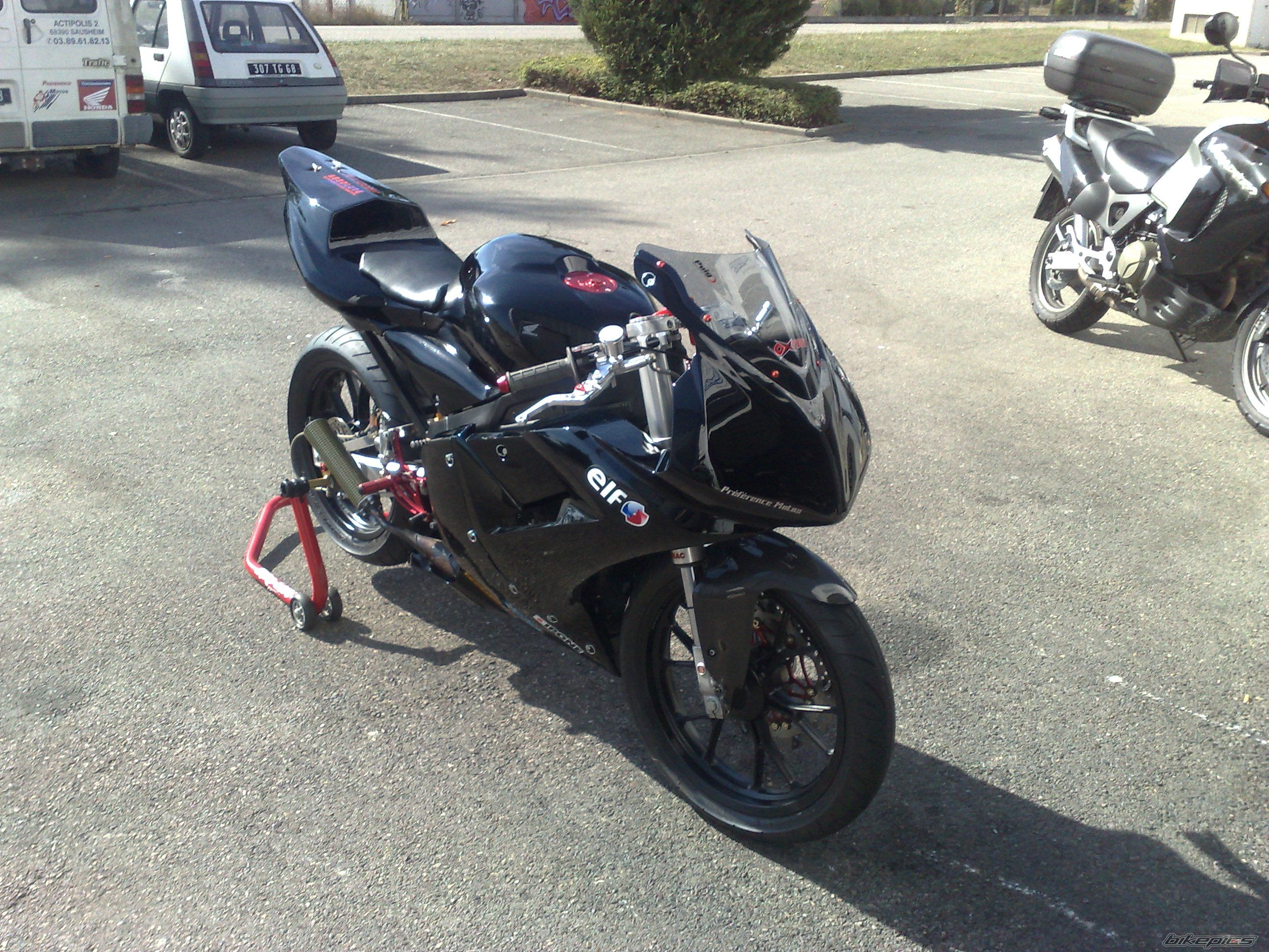 2010 YAMAHA TZR 50 | Picture 1815819 motorcycle photo