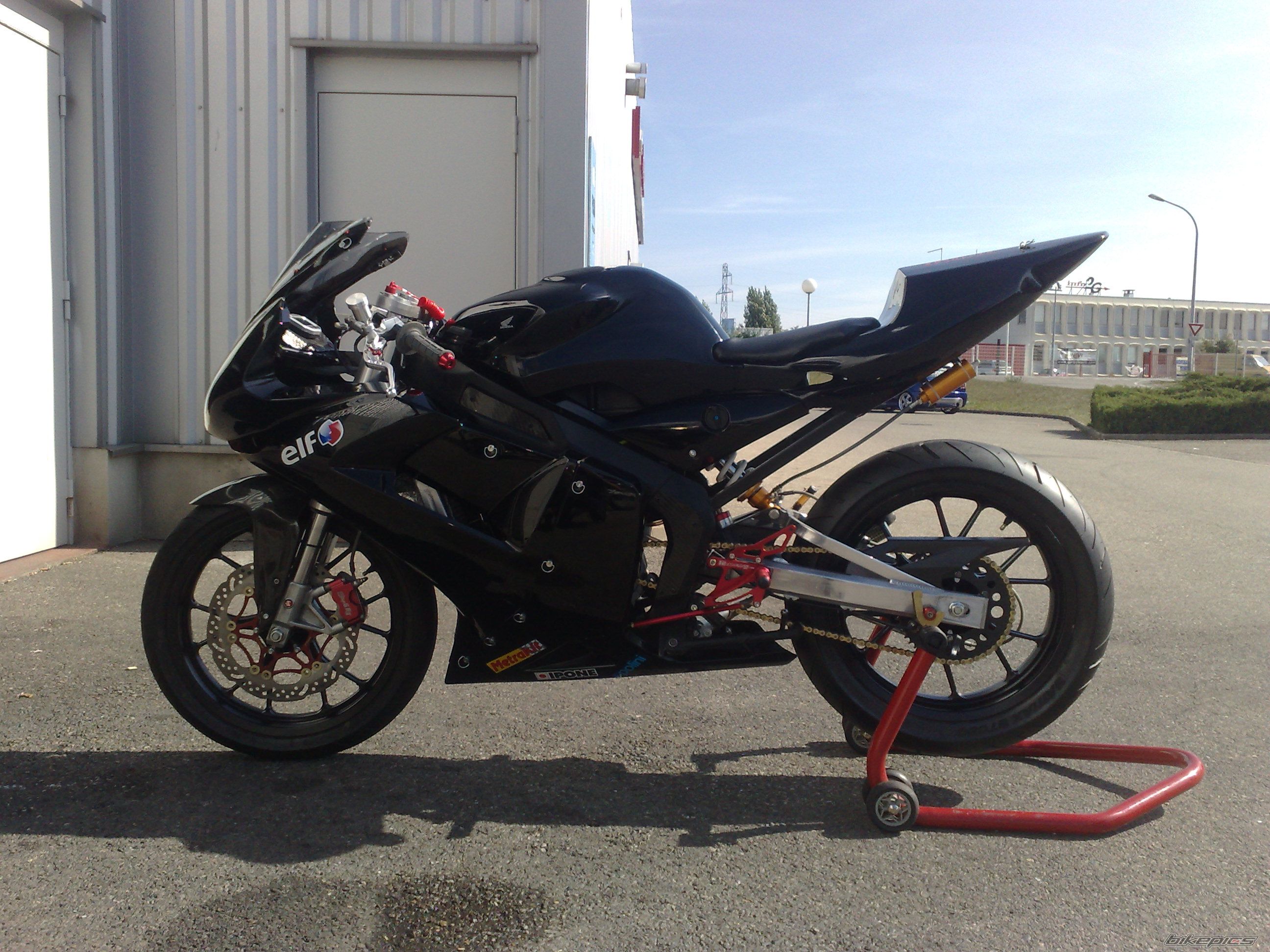 2010 YAMAHA TZR 50 | Picture 1815824 motorcycle photo