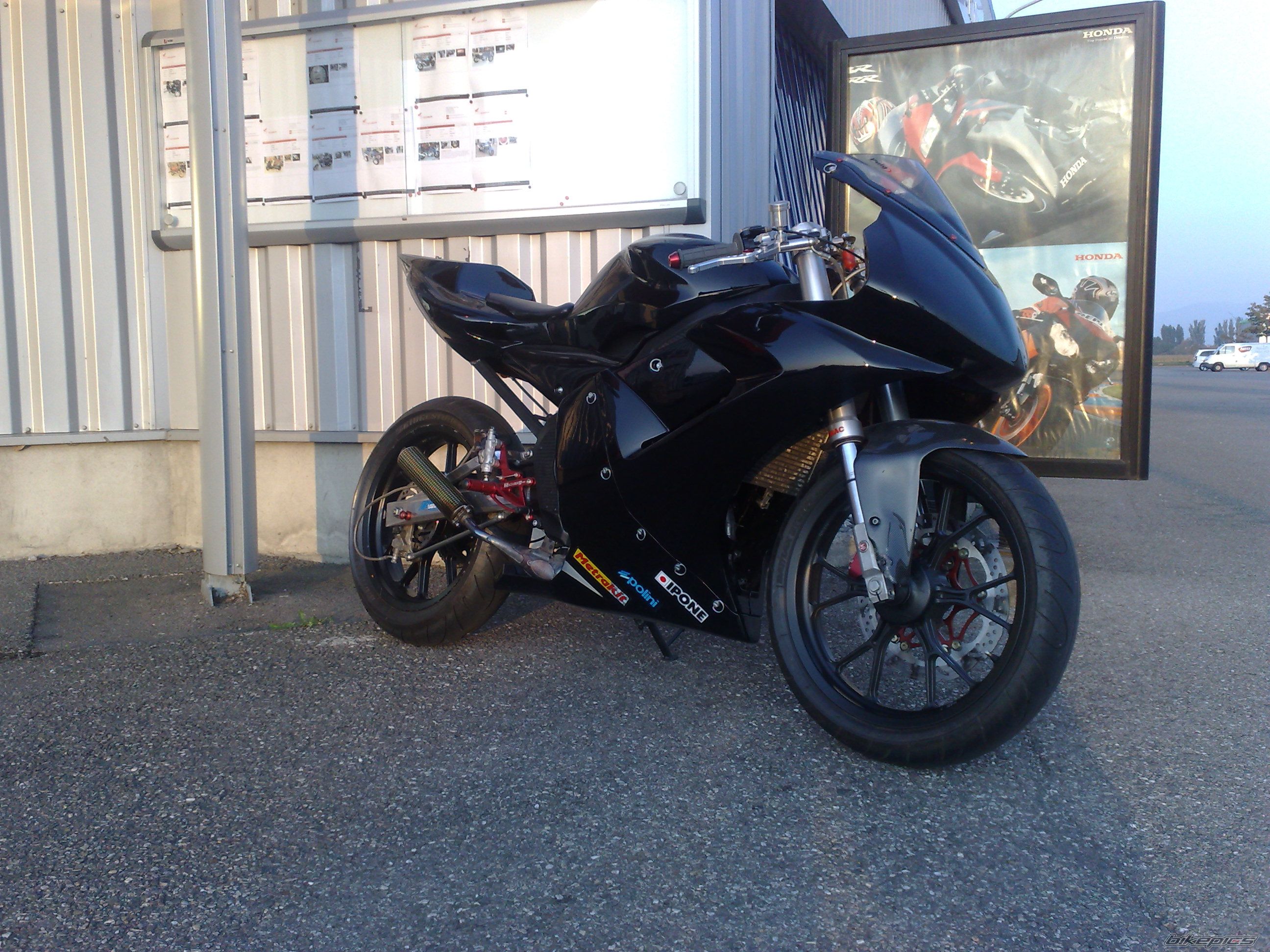 2010 YAMAHA TZR 50 | Picture 1815826 motorcycle photo