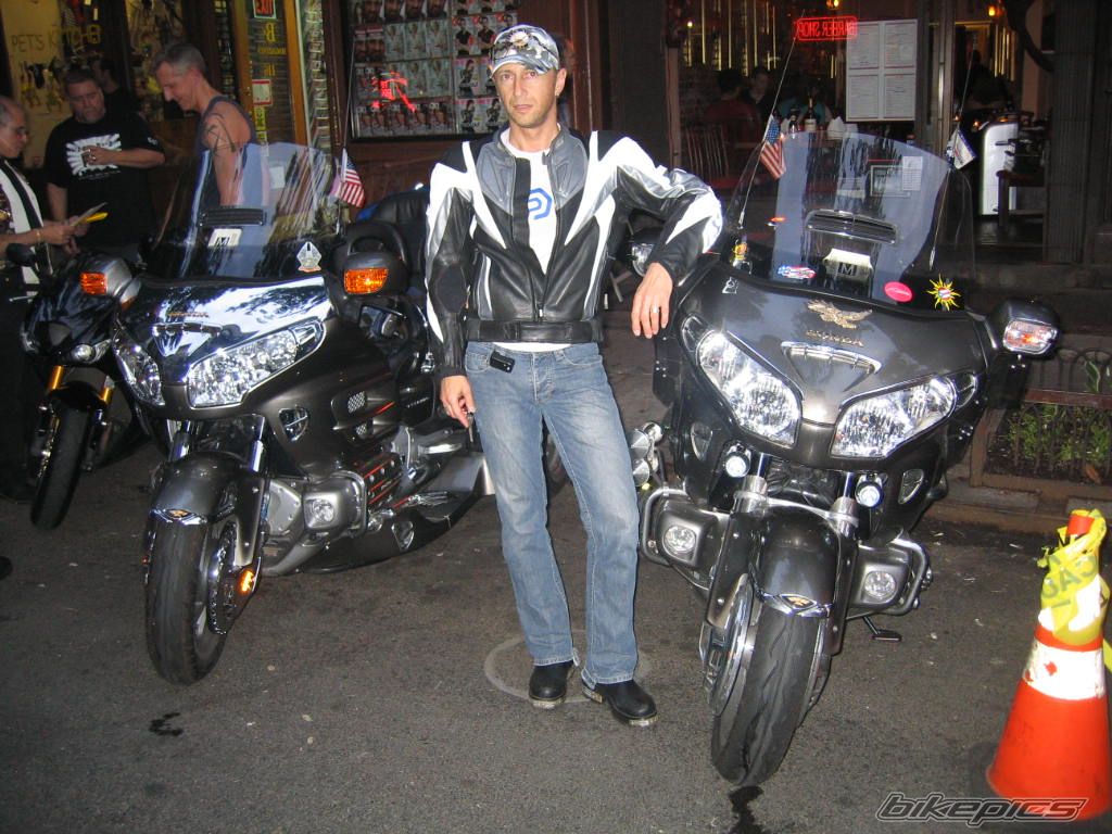 2004 HONDA GOLDWING | Picture 1816167 motorcycle photo