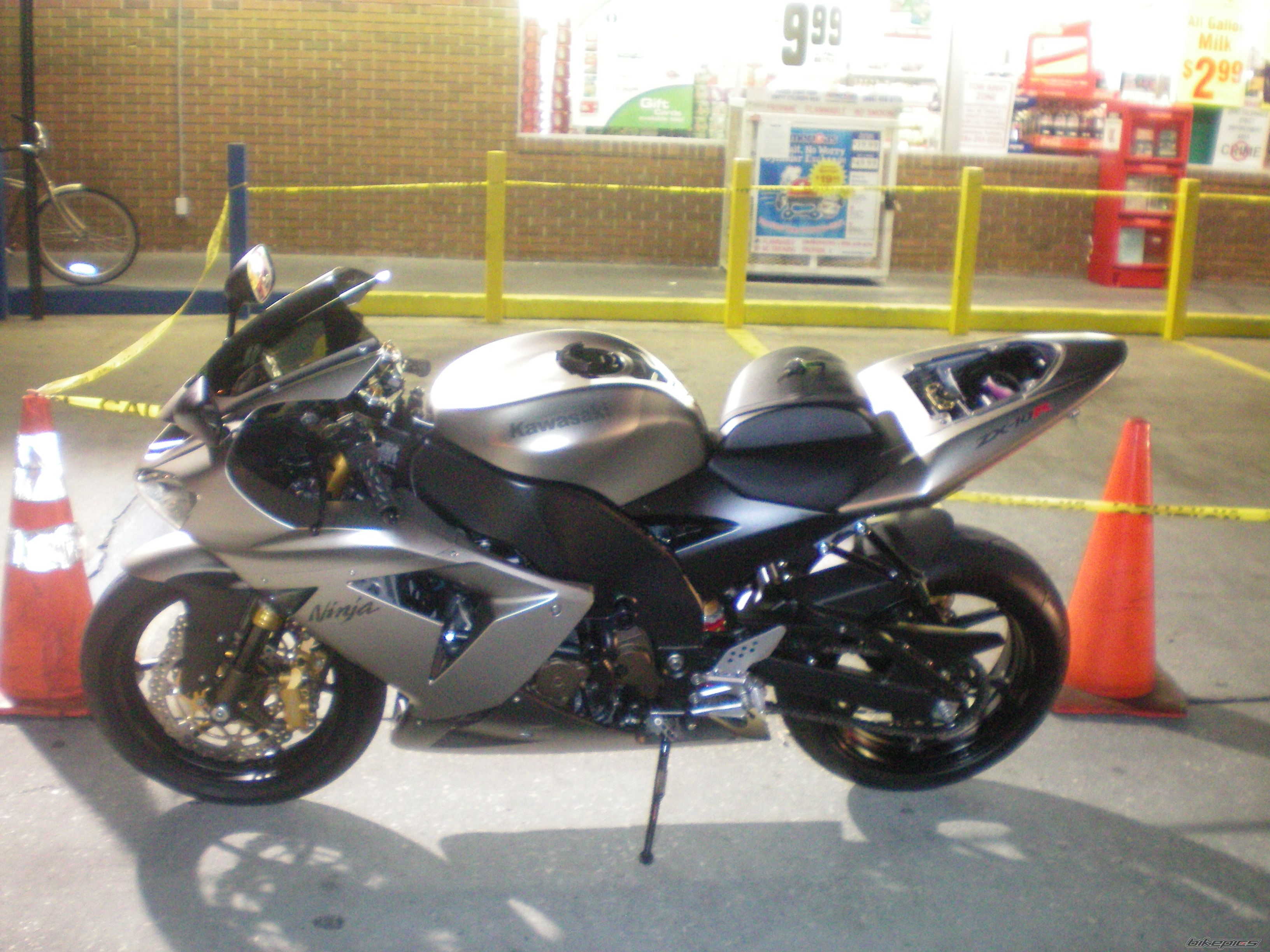 2005 KAWASAKI ZX 10R | Picture 1816287 motorcycle photo