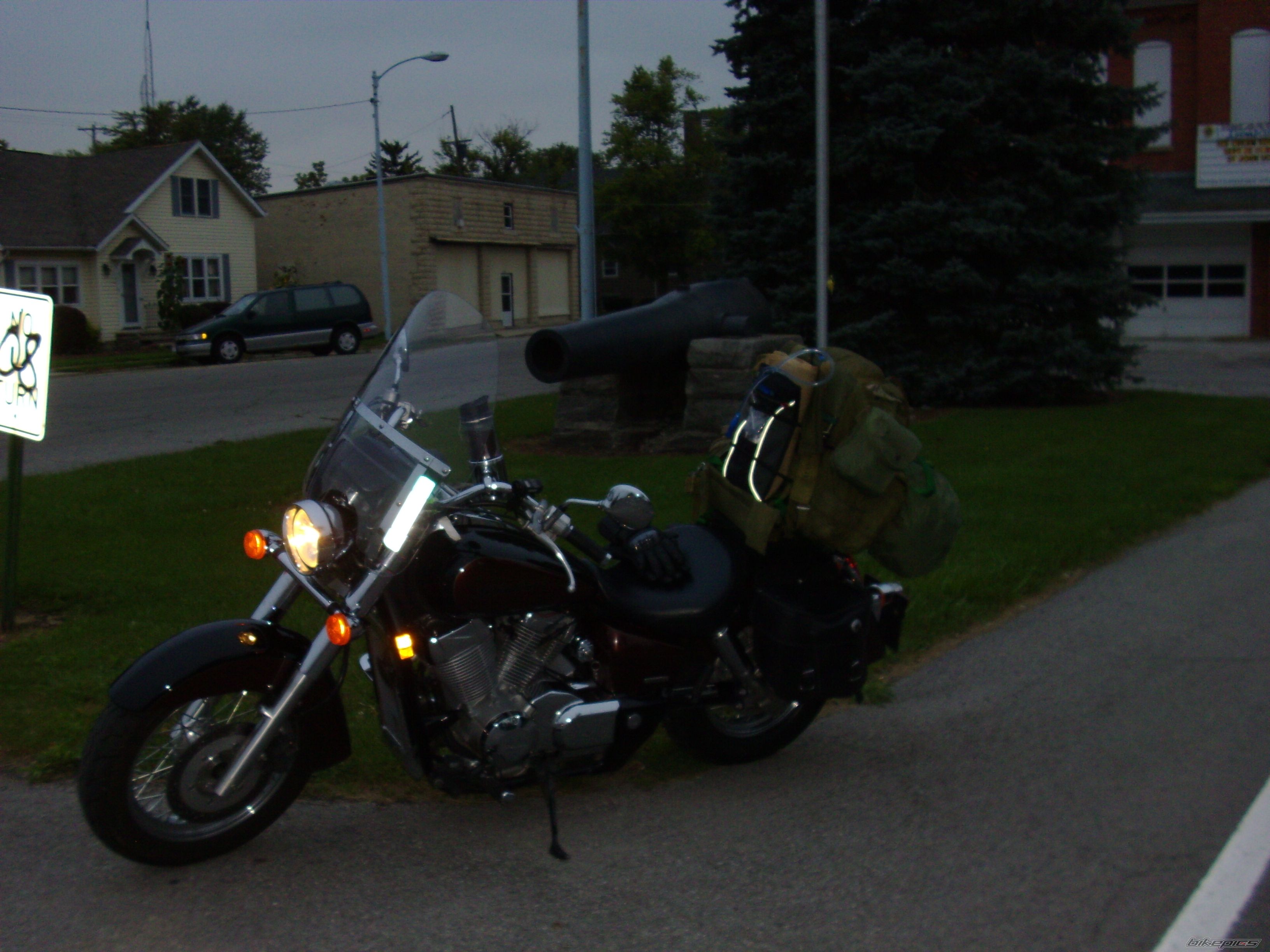 2005 HARLEY DAVIDSON XL 1200 C | Picture 1816913 motorcycle photo