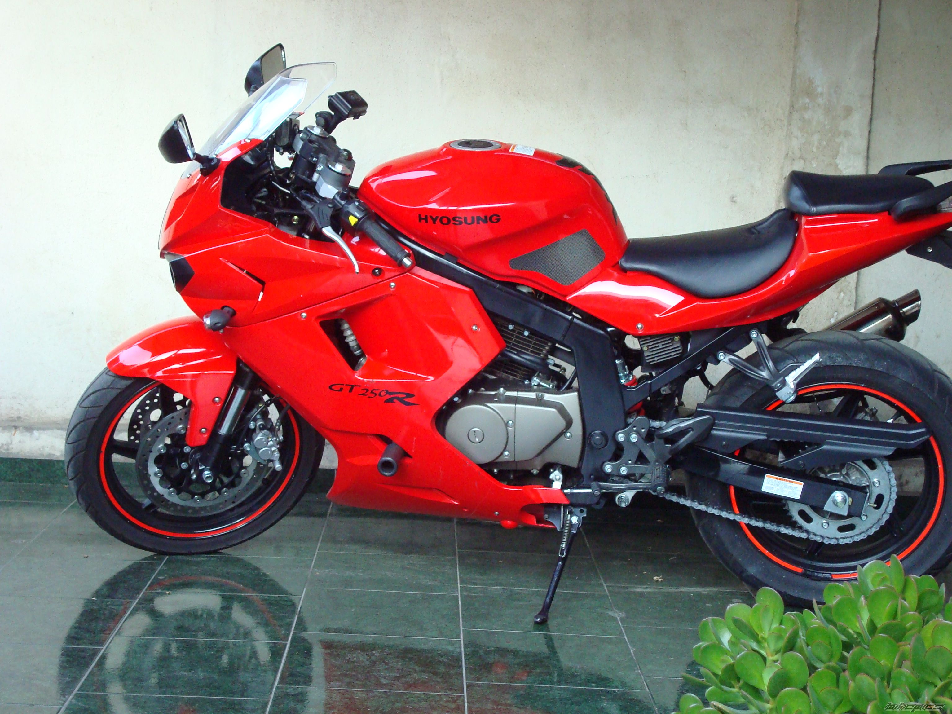 2010 HYOSUNG GT 250 R COMET | Picture 1818626 motorcycle photo