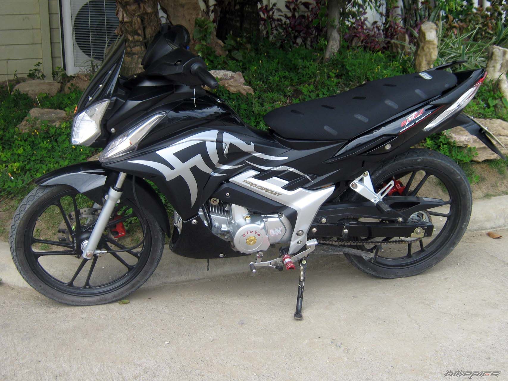 2009 HONDA CS 125 | Picture 1820858 motorcycle photo