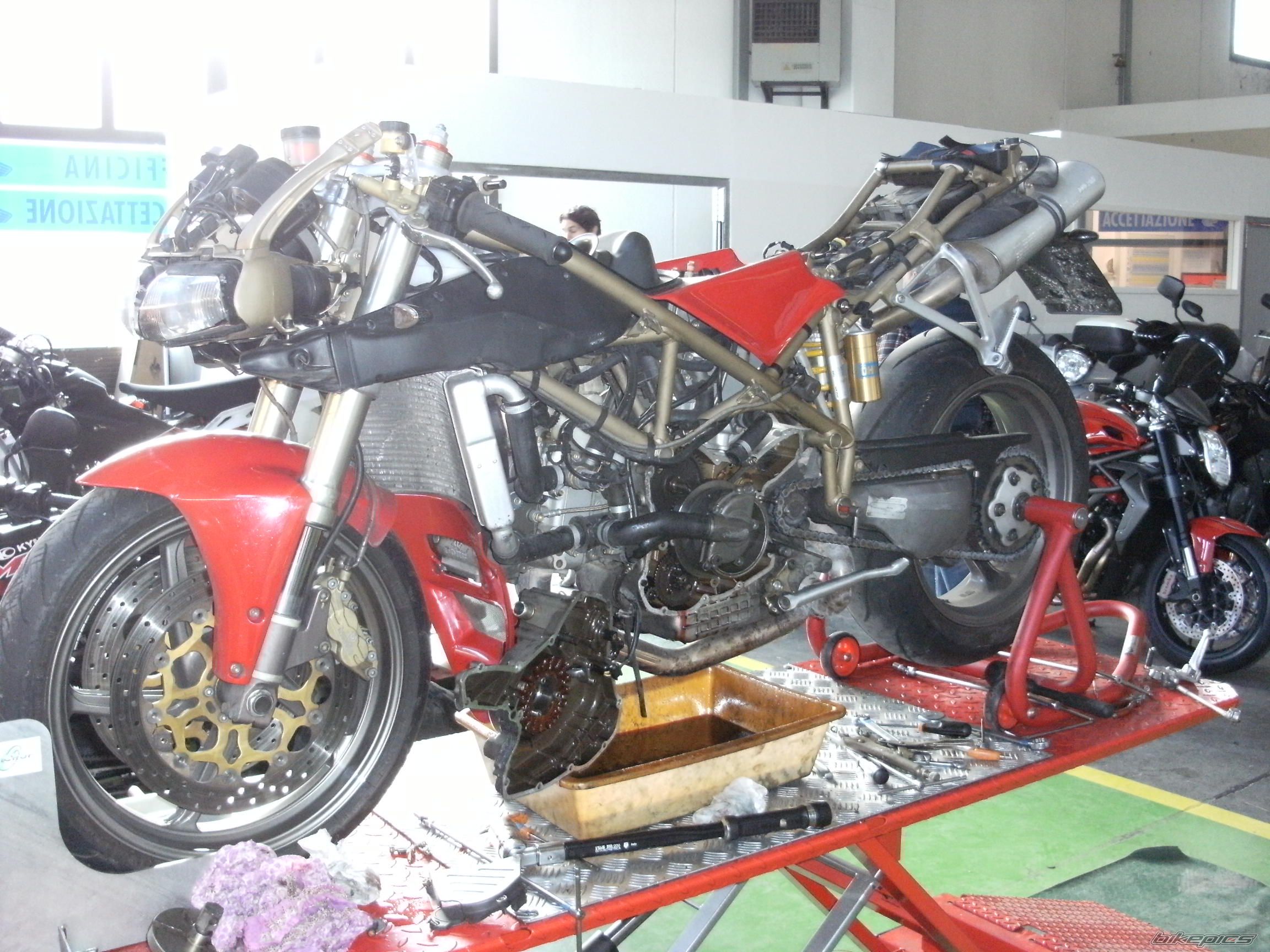 2000 DUCATI 748 | Picture 1821552 motorcycle photo
