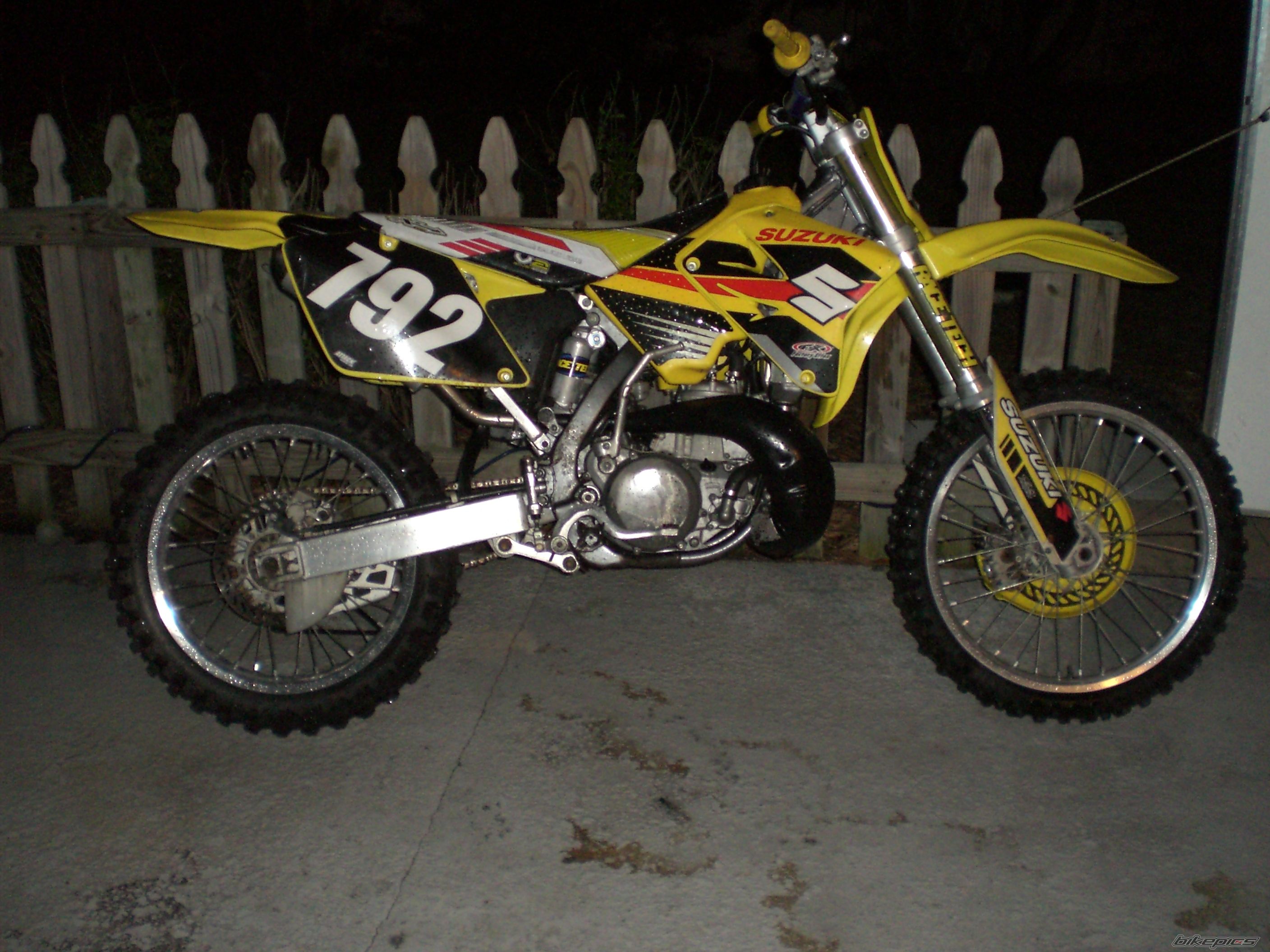 2002 SUZUKI RM 250 | Picture 1821816 motorcycle photo
