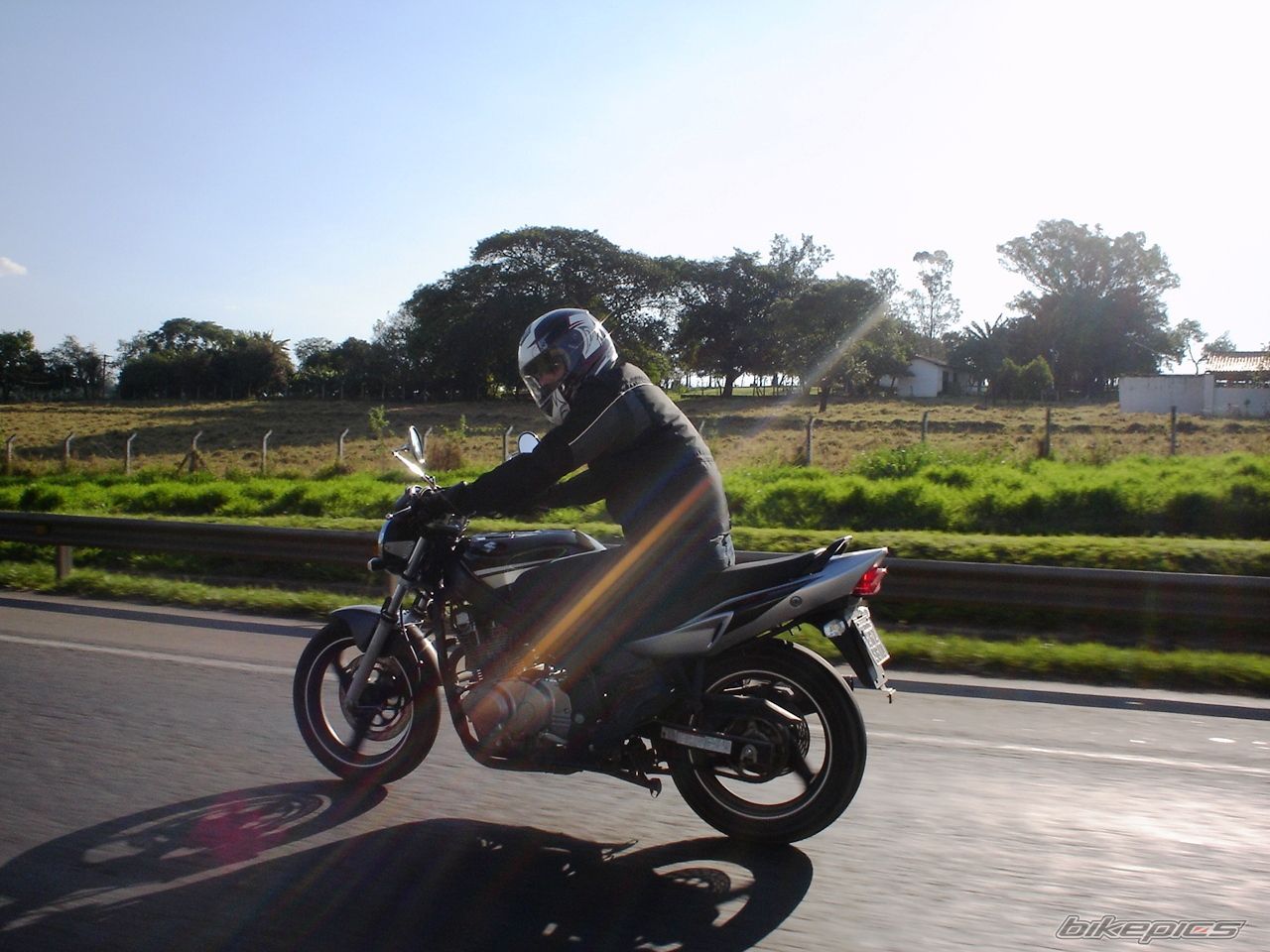 2009 SUZUKI GS 500 | Picture 1822499 motorcycle photo