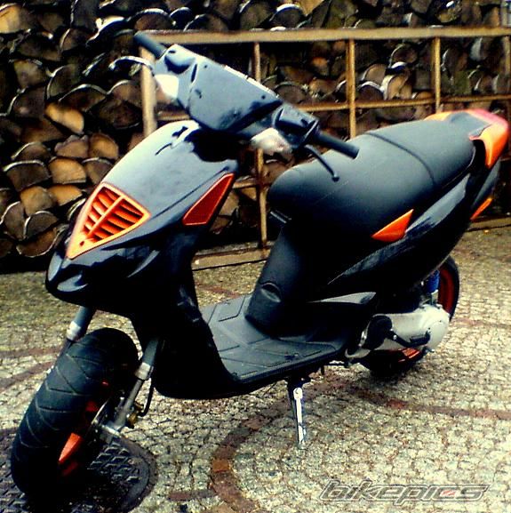2004 PIAGGIO NRG | Picture 1822544 motorcycle photo