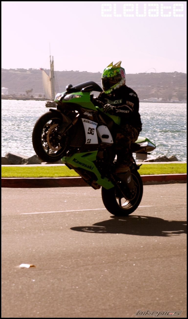 2009 KAWASAKI ZX 10R | Picture 1823446 motorcycle photo