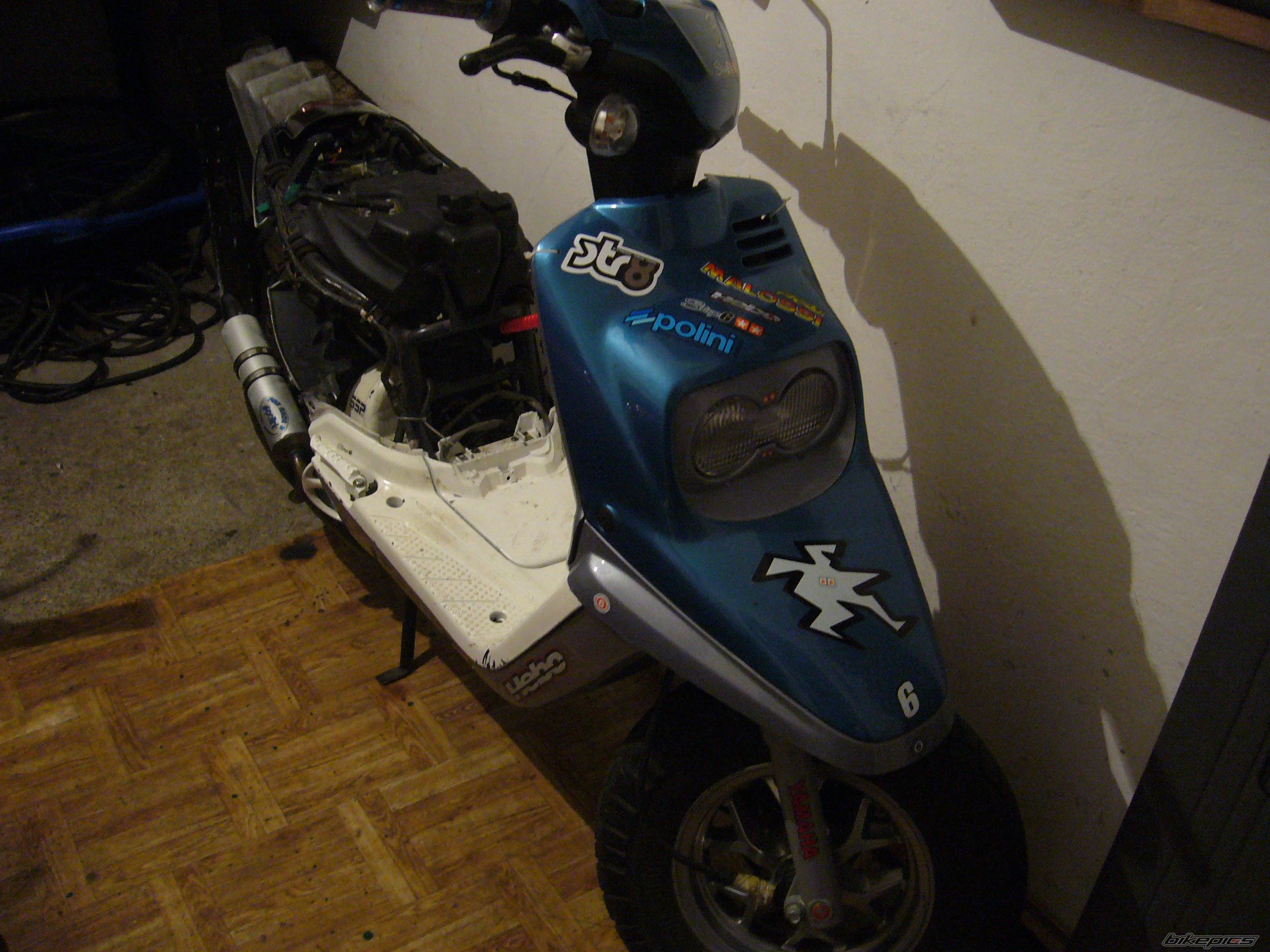2004 MBK BOOSTER | Picture 1827612 motorcycle photo