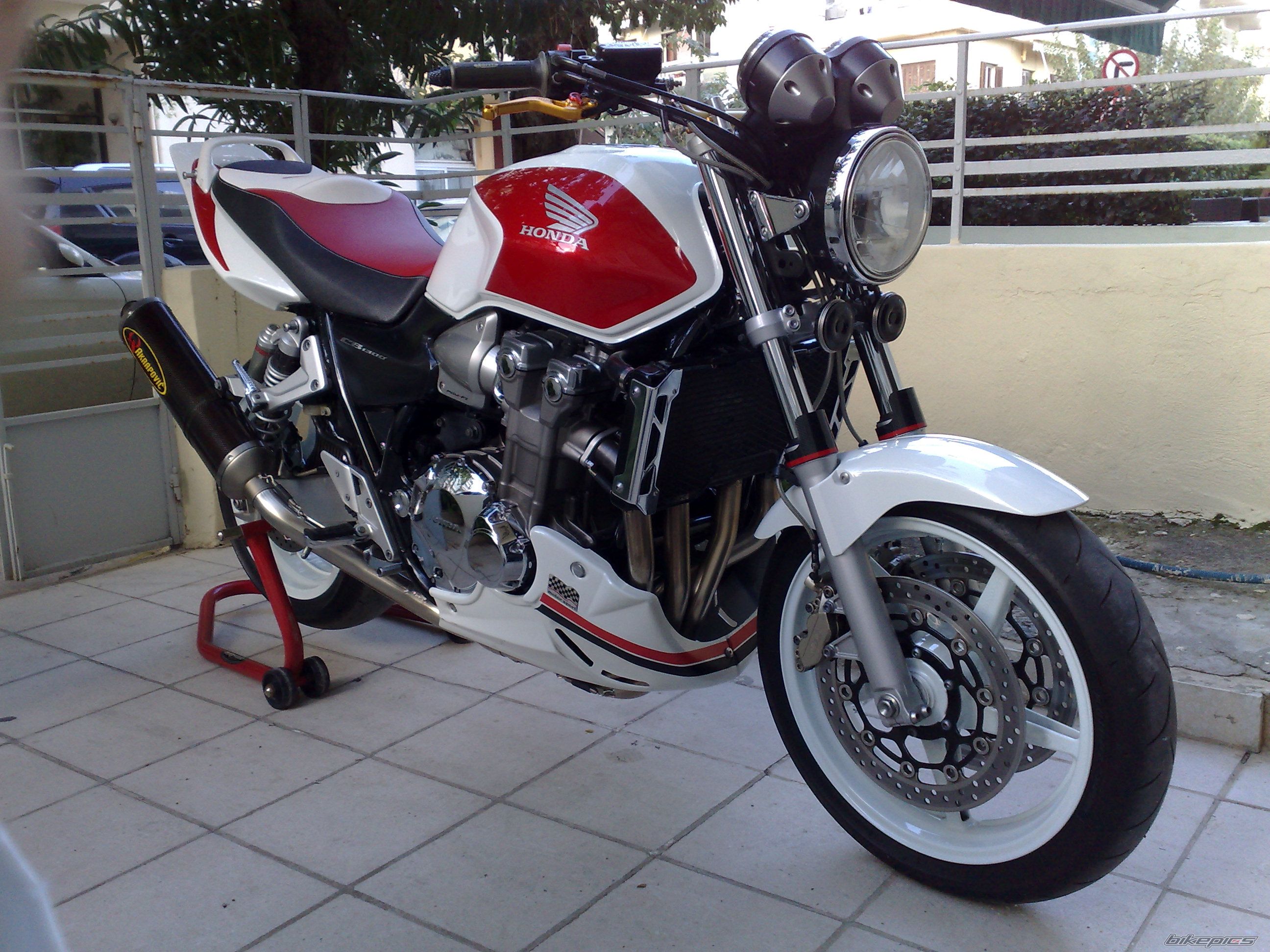 2004 HONDA CB1300 | Picture 1827838 motorcycle photo
