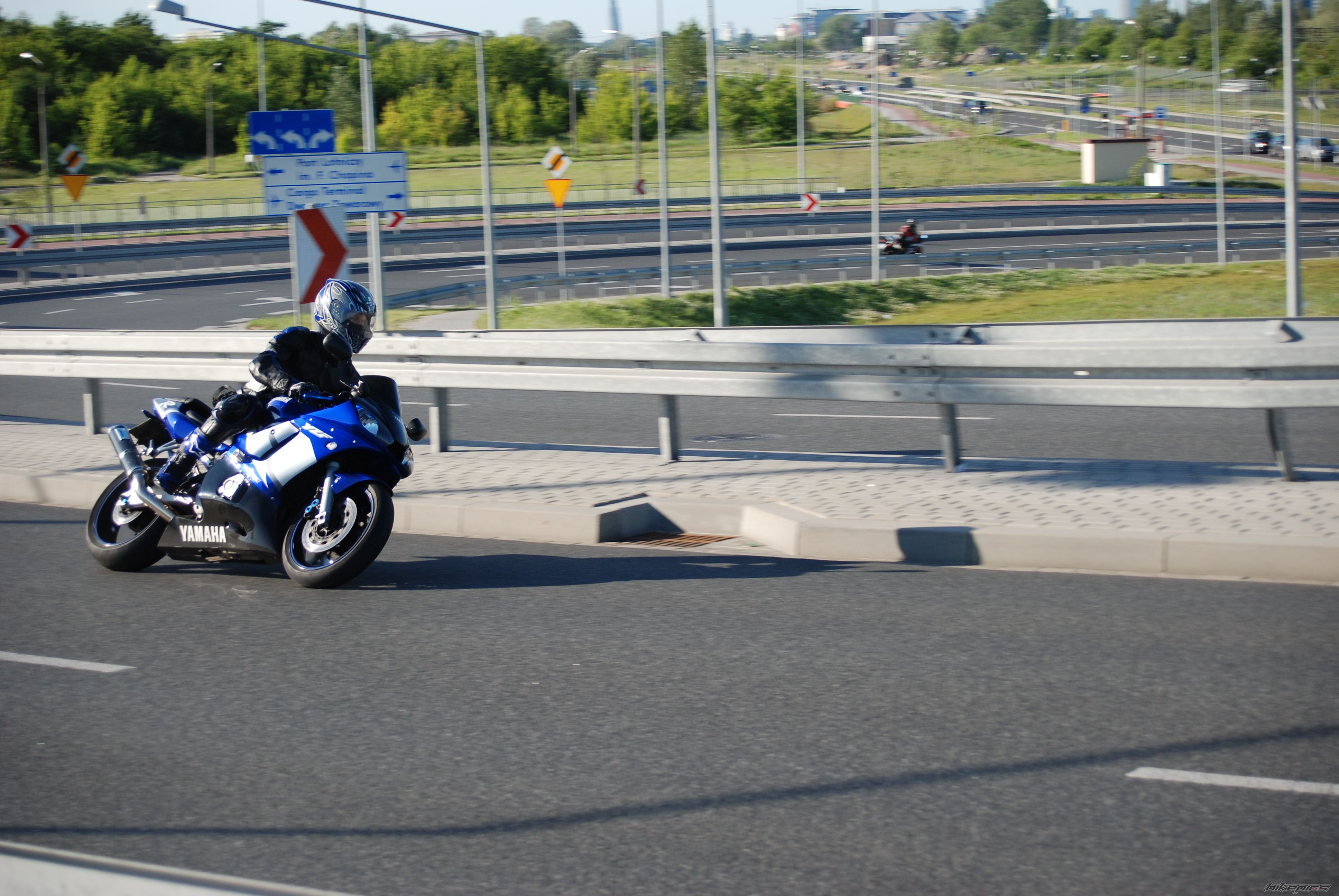 2002 YAMAHA YZF R6 | Picture 1829778 motorcycle photo