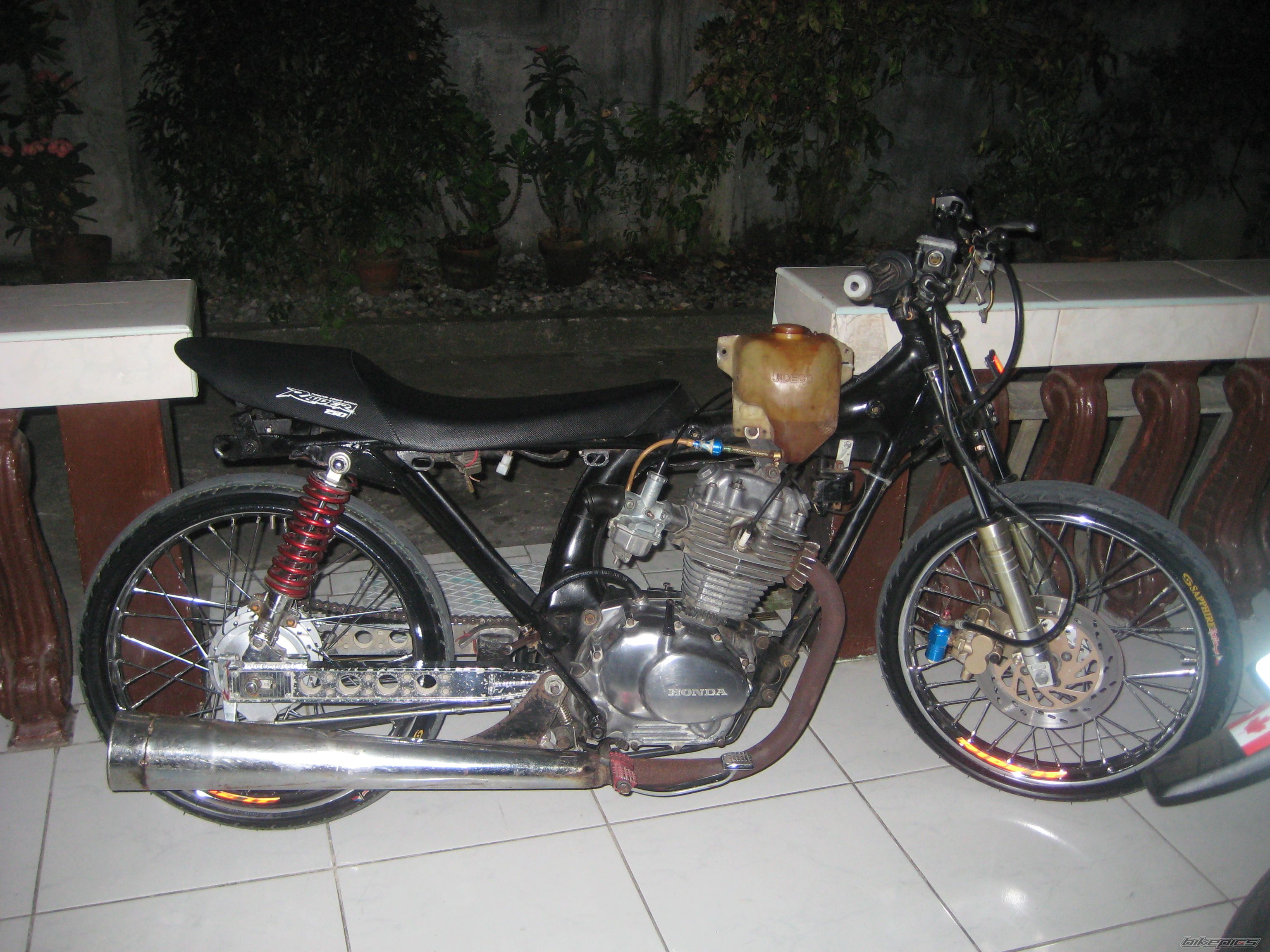 1987 HONDA CB 100 | Picture 1830428 motorcycle photo