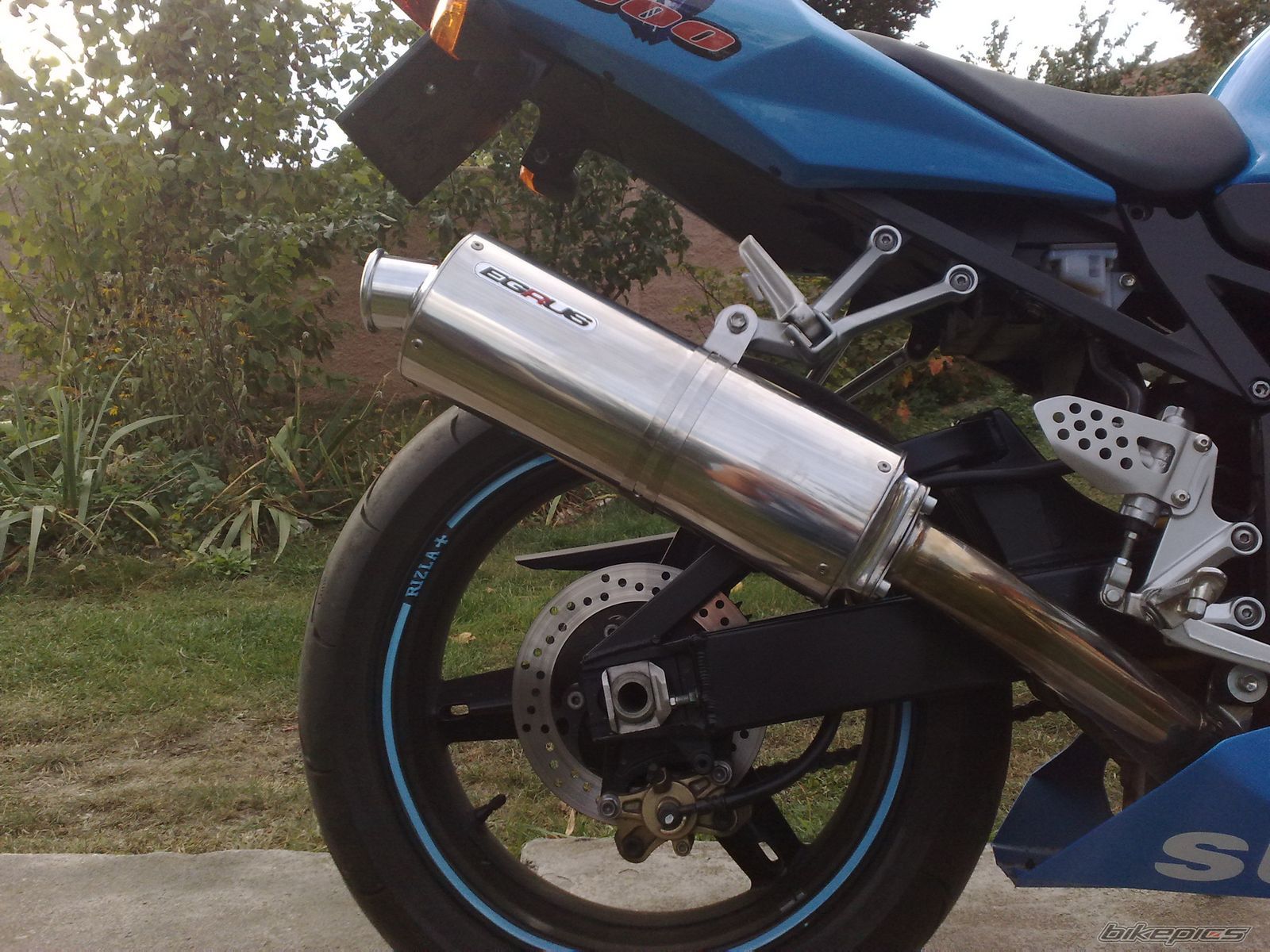 2004 SUZUKI GSX R 600 | Picture 1832225 motorcycle photo