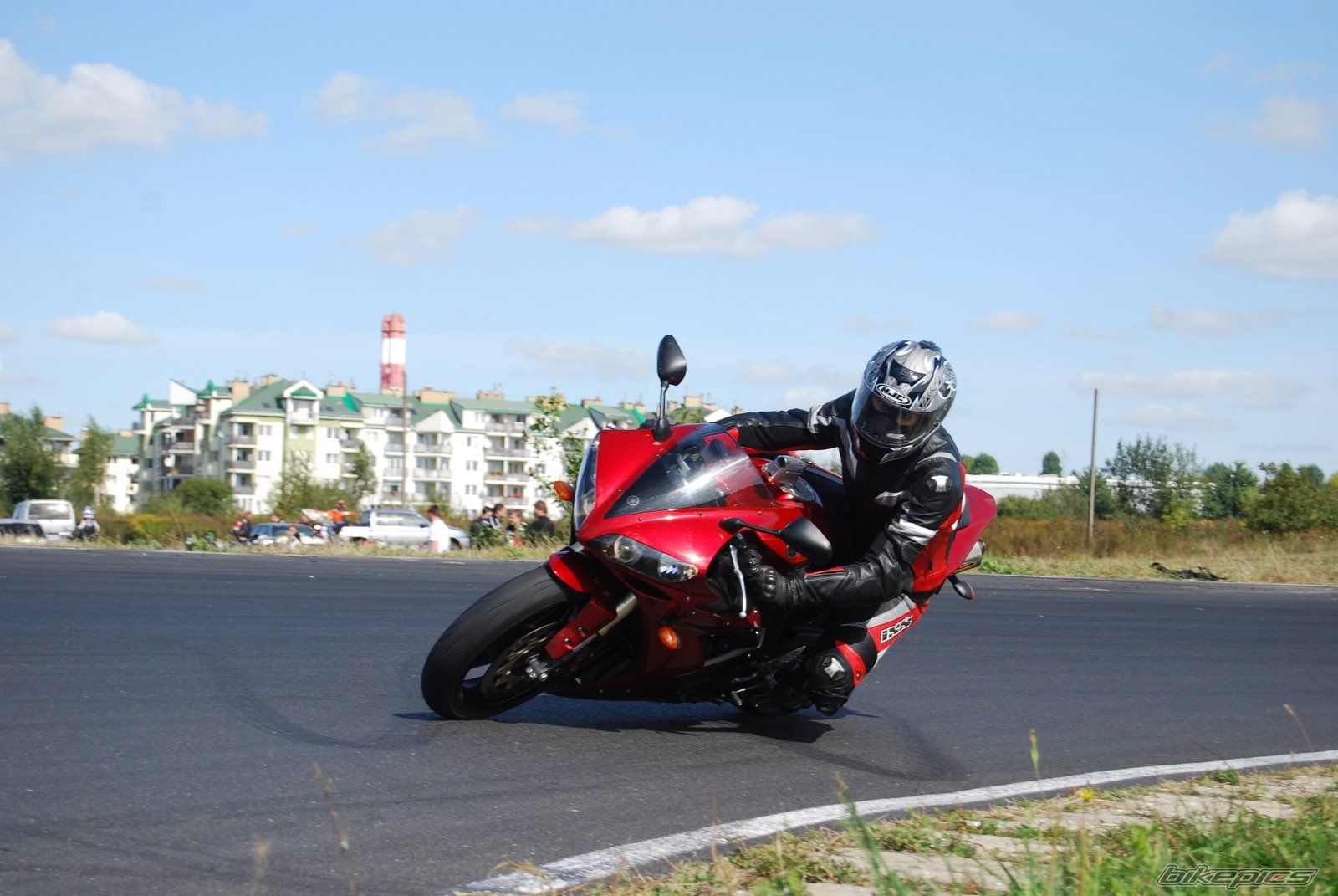 2004 YAMAHA YZF R1 | Picture 1832921 motorcycle photo