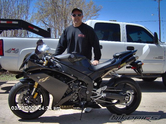 2008 YAMAHA YZF R1 | Picture 1834276 motorcycle photo