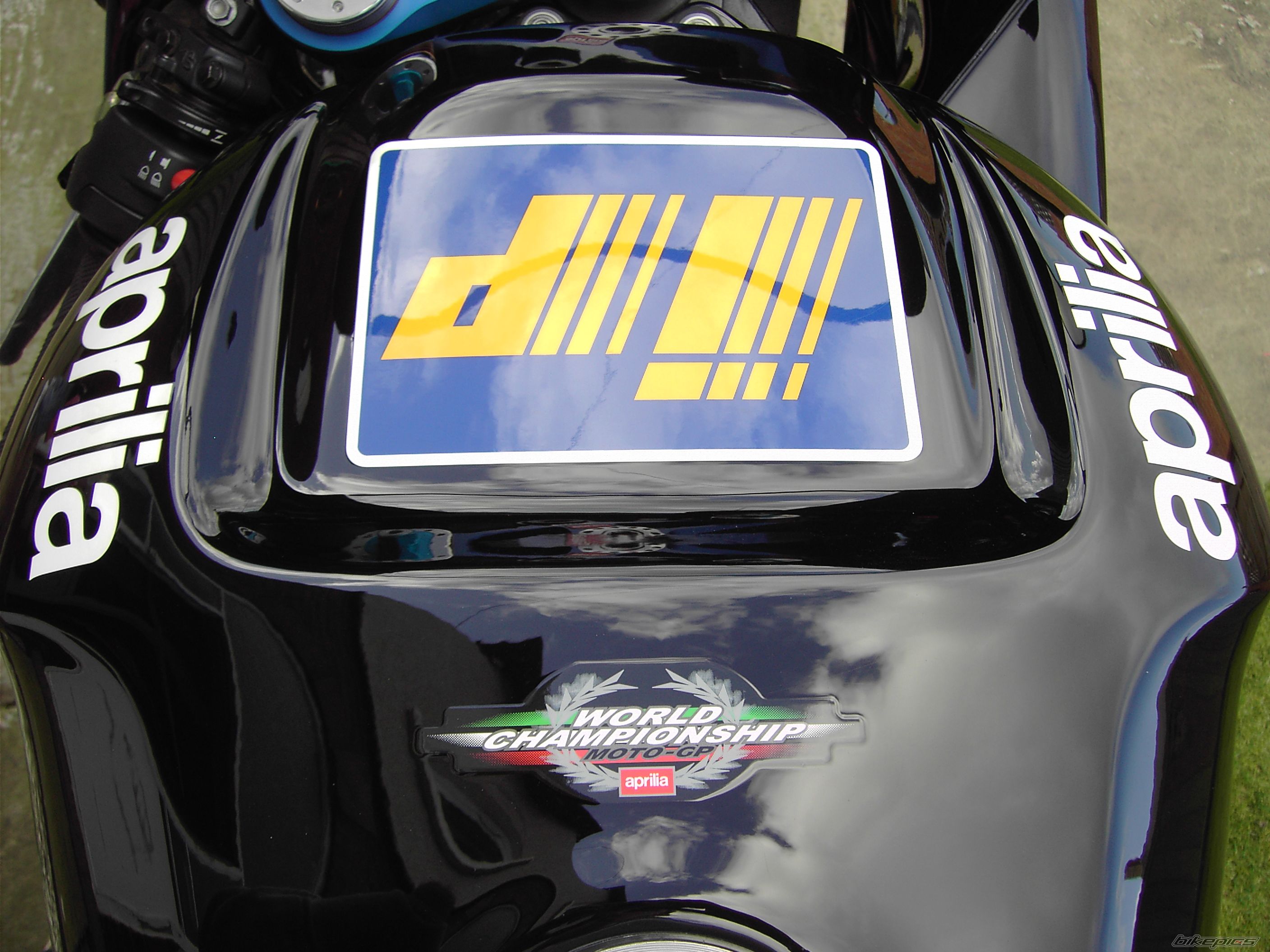 2003 APRILIA RSV MILLE FACTORY | Picture 1835062 motorcycle photo