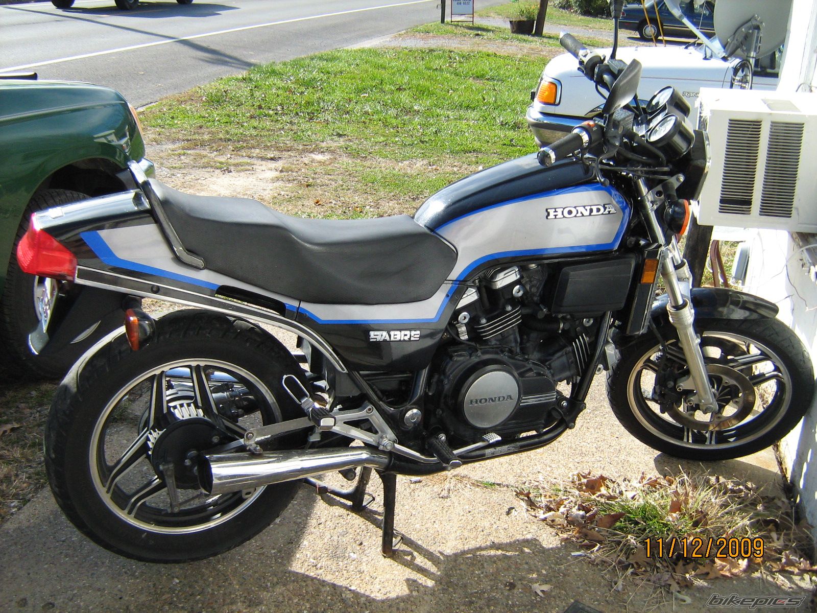 1985 HONDA VF700 SABRE | Picture 1836622 motorcycle photo