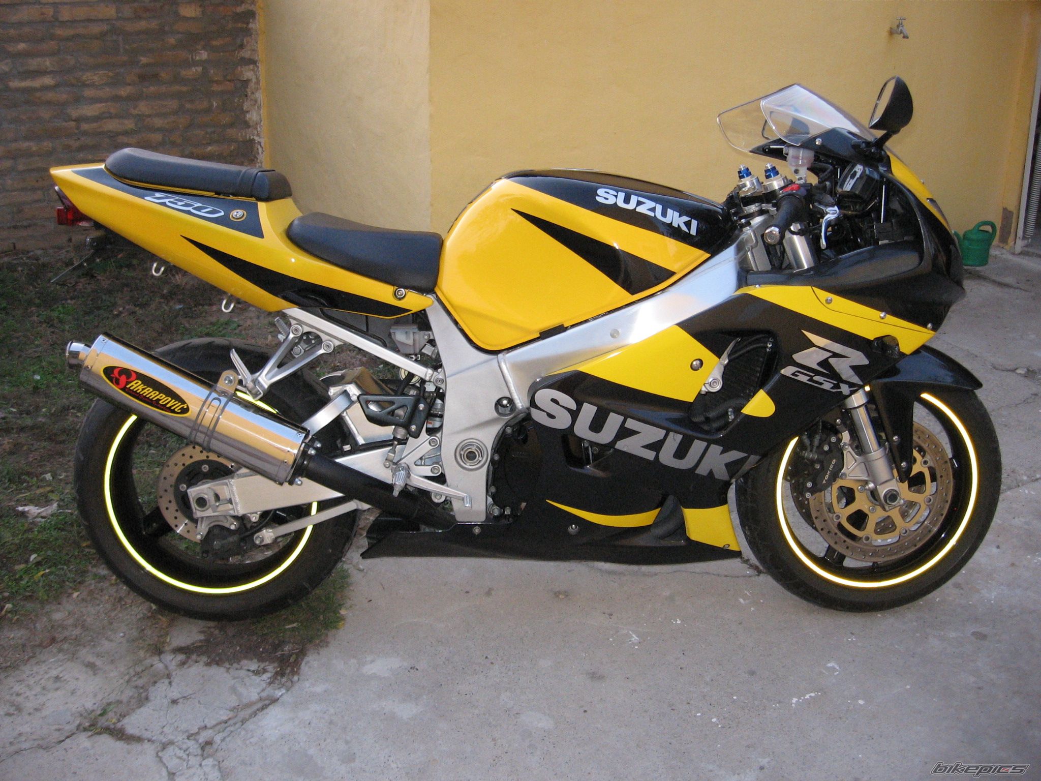 2001 SUZUKI GSX R 750 | Picture 1837545 motorcycle photo