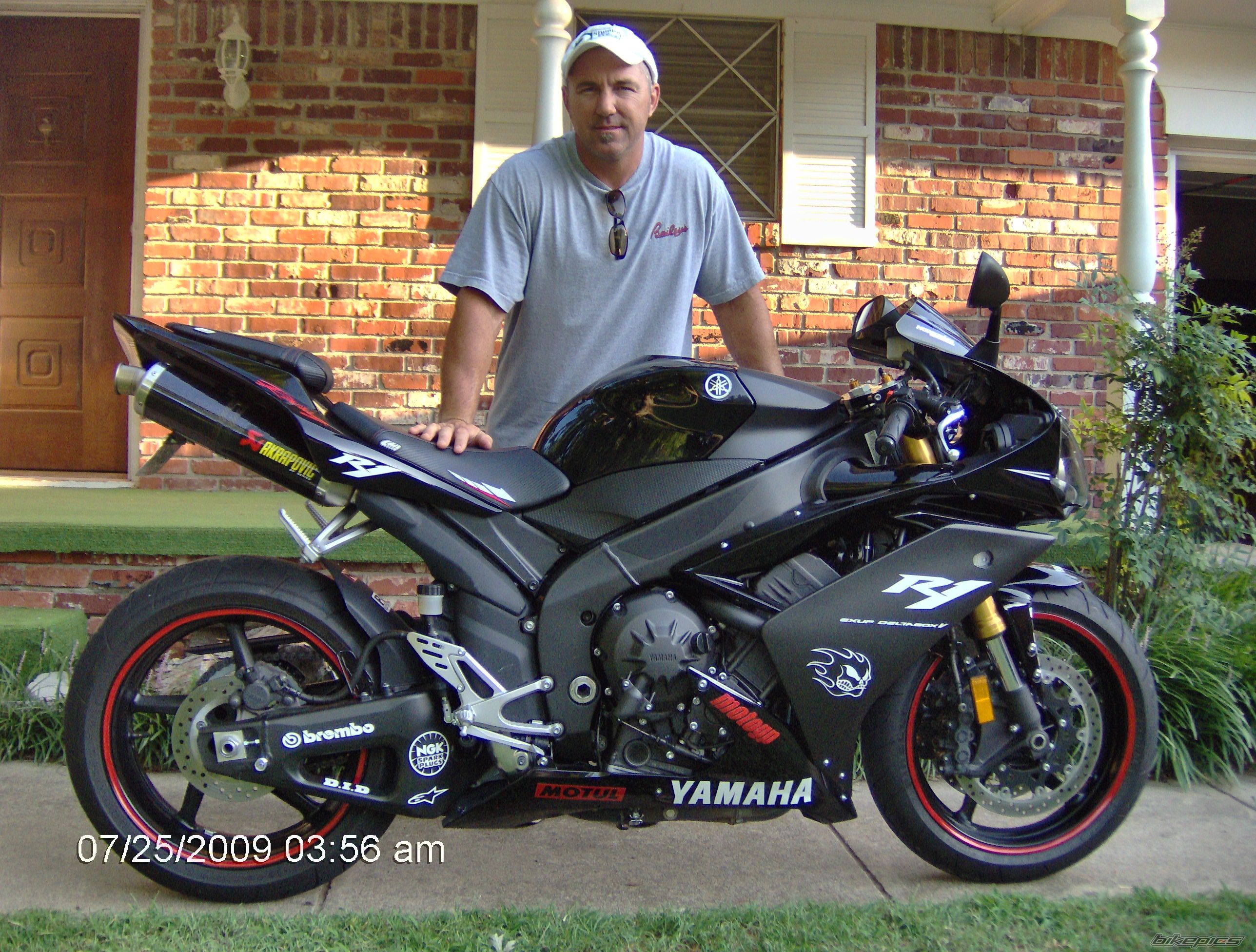 2008 YAMAHA YZF R1 | Picture 1837810 motorcycle photo