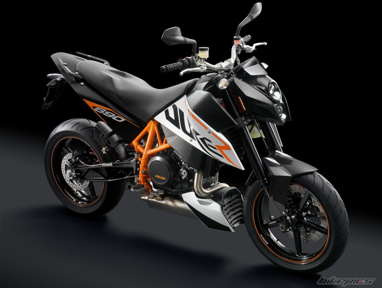 2010 KTM 690 DUKE | Picture 1839841 motorcycle photo
