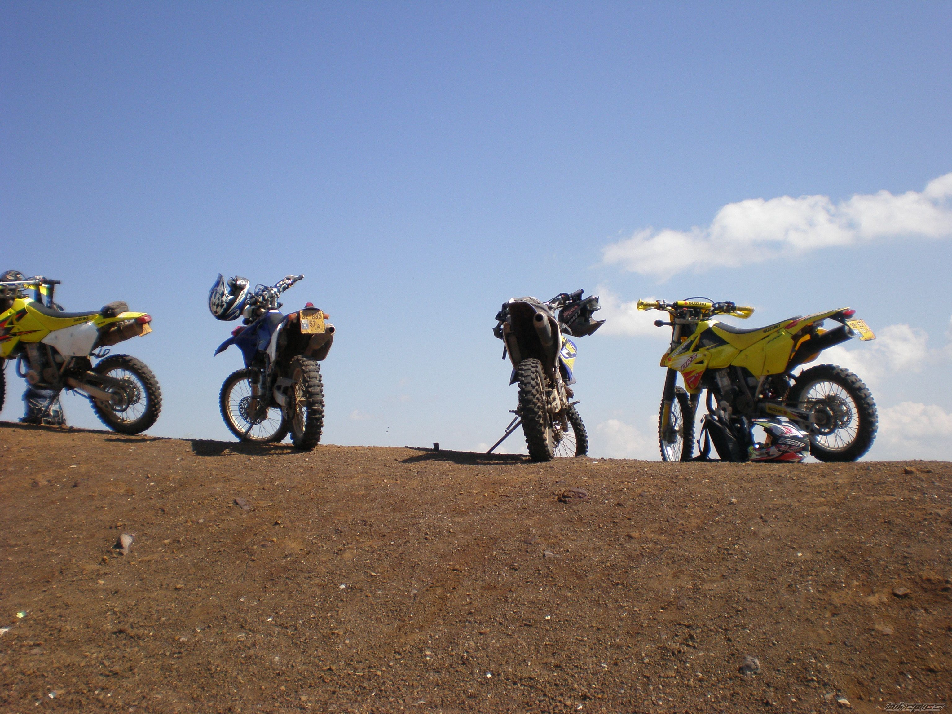 2001 SUZUKI DRZ 400 | Picture 1842103 motorcycle photo