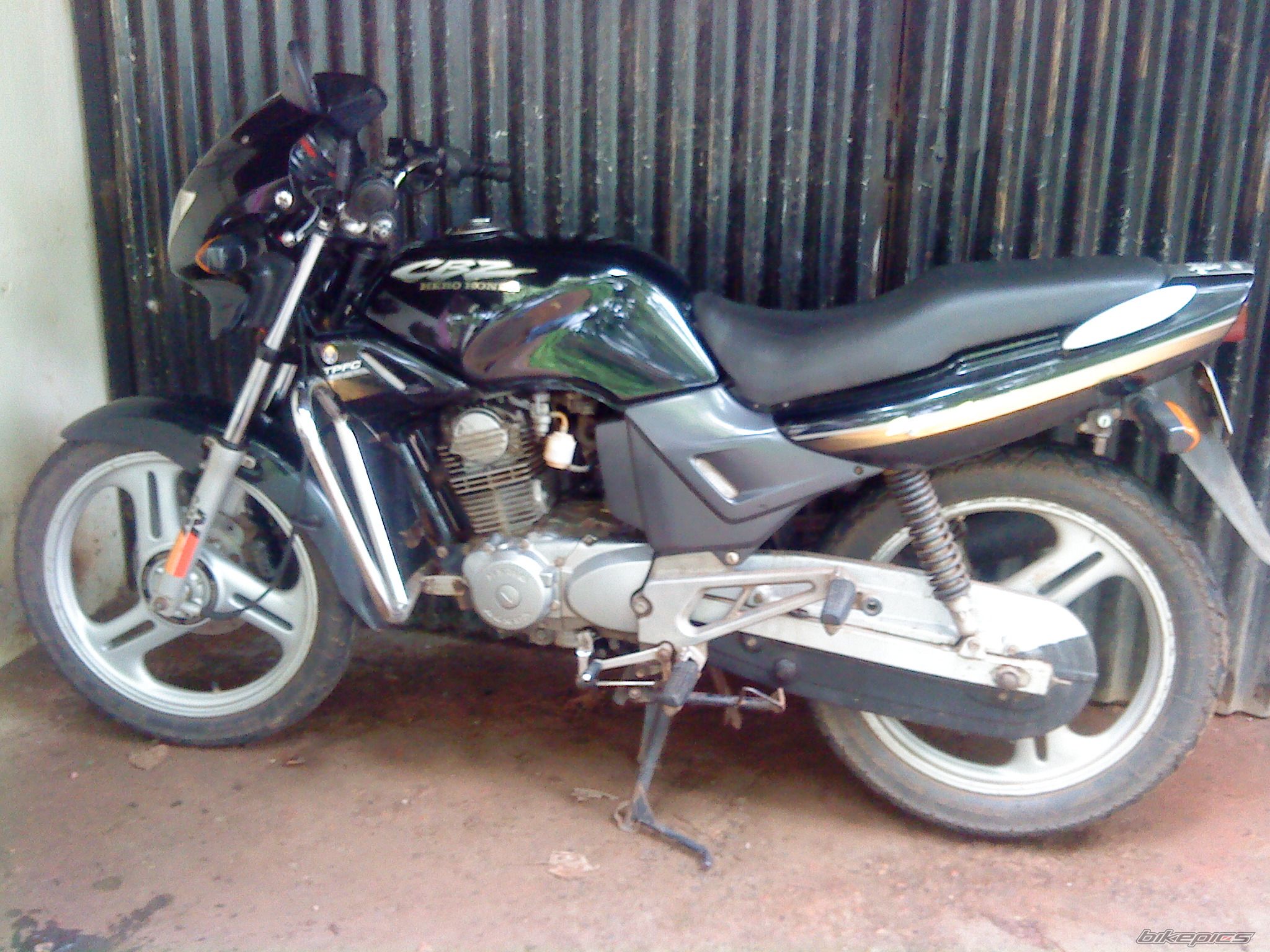 2003 HERO HONDA CBZ | Picture 1843091 motorcycle photo