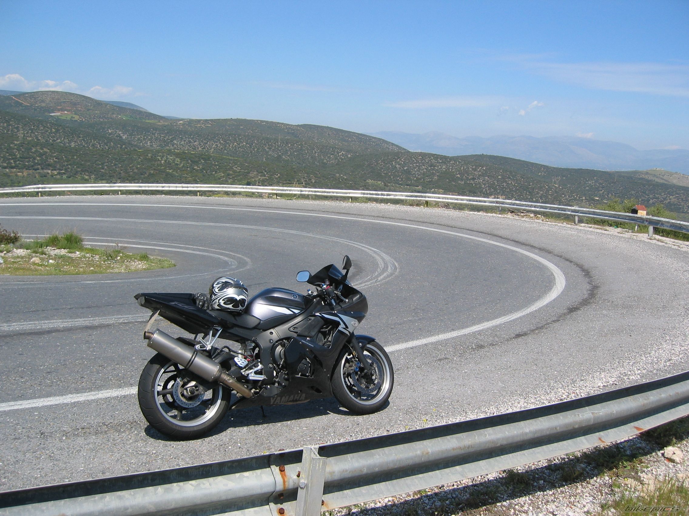 2004 YAMAHA YZF R6 | Picture 1843358 motorcycle photo