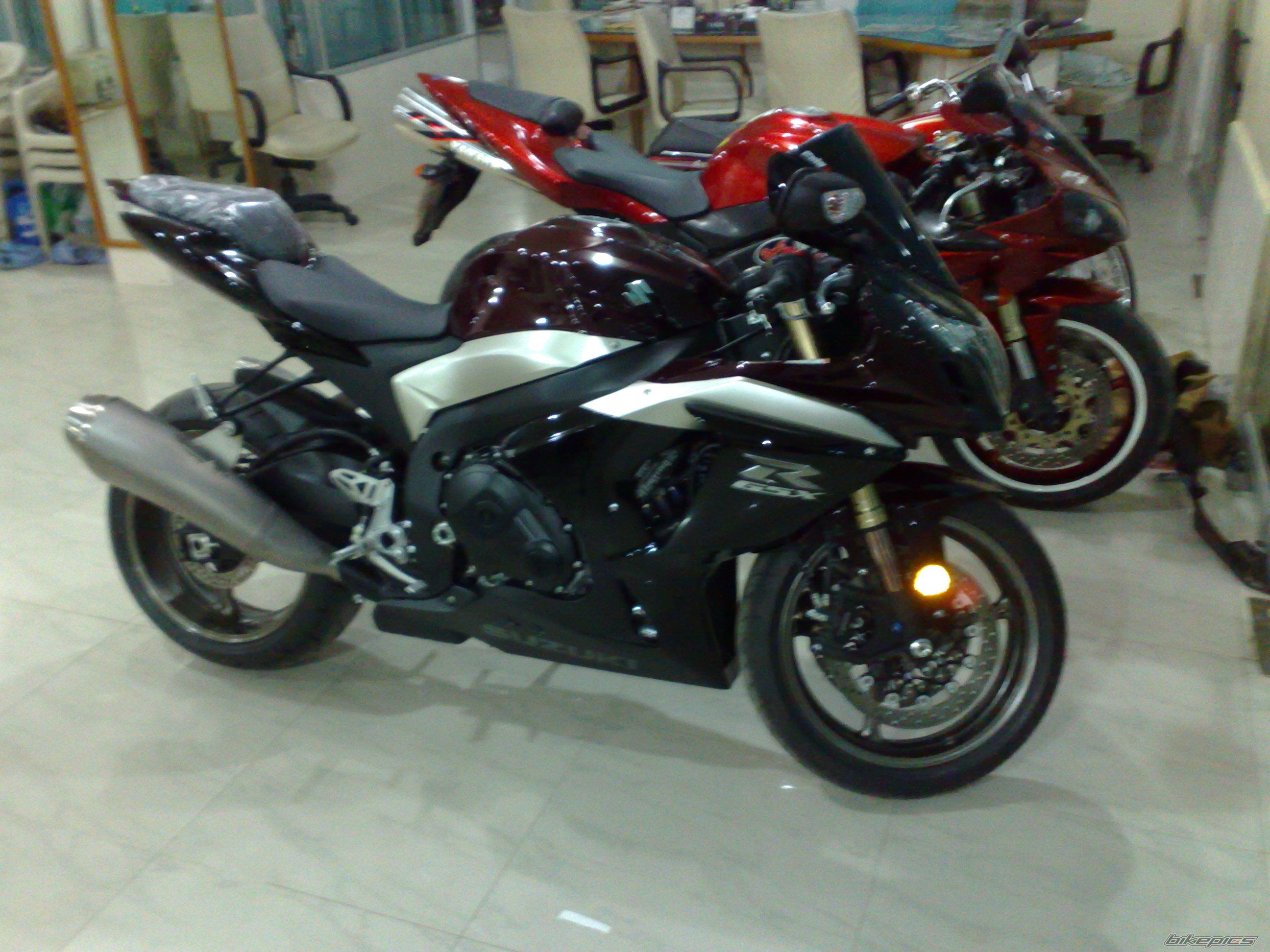 2009 SUZUKI GSX R 1000 | Picture 1844046 motorcycle photo