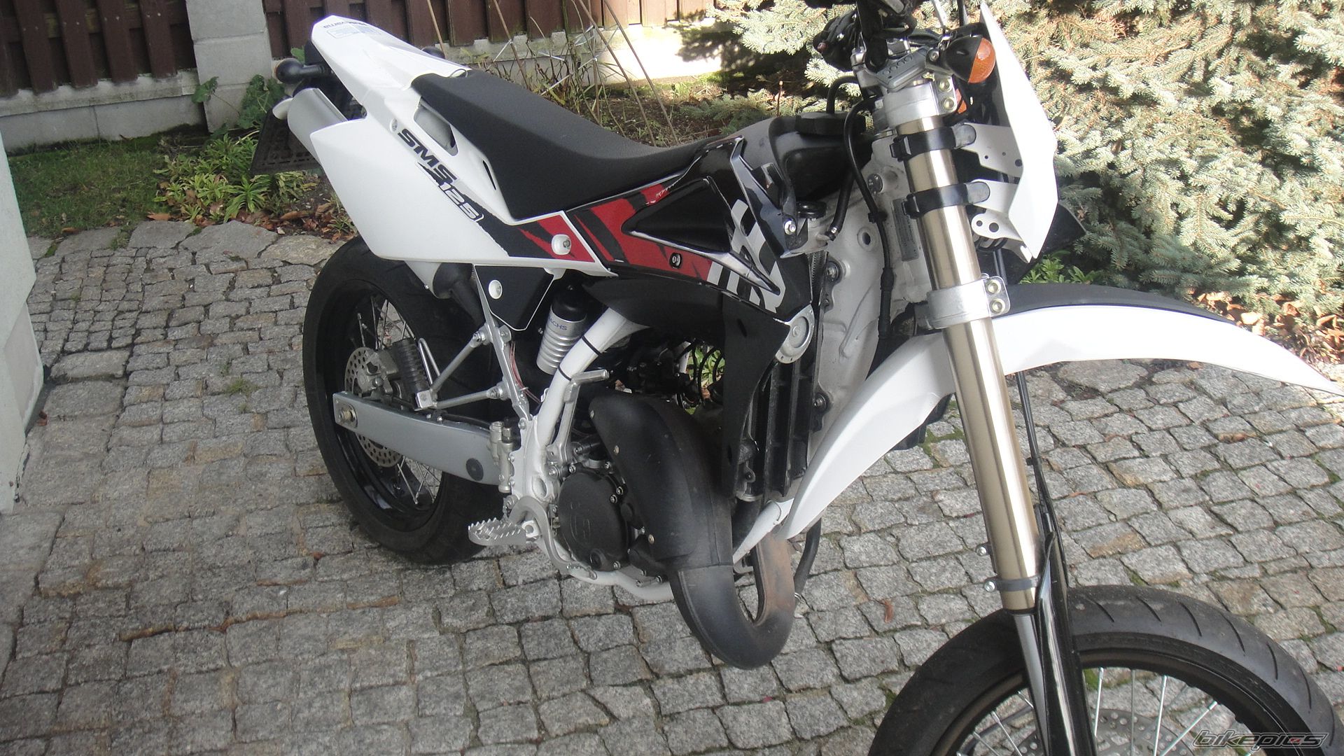 2009 HUSQVARNA SM 125 S | Picture 1844337 motorcycle photo