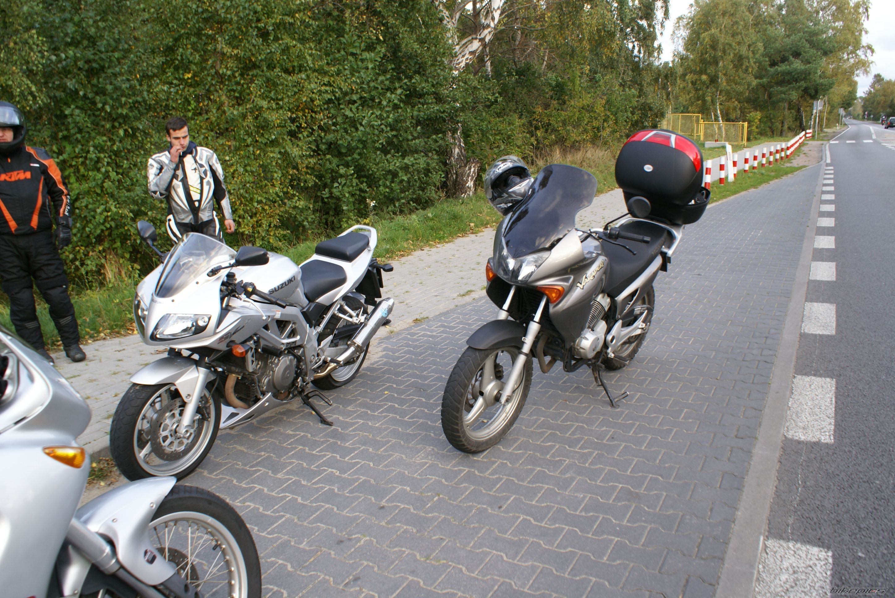 2004 HONDA XLV 125 VARADERO | Picture 1847811 motorcycle photo