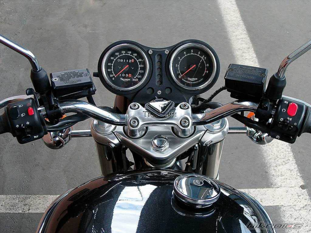 2000 TRIUMPH LEGEND TT | Picture 184859 motorcycle photo