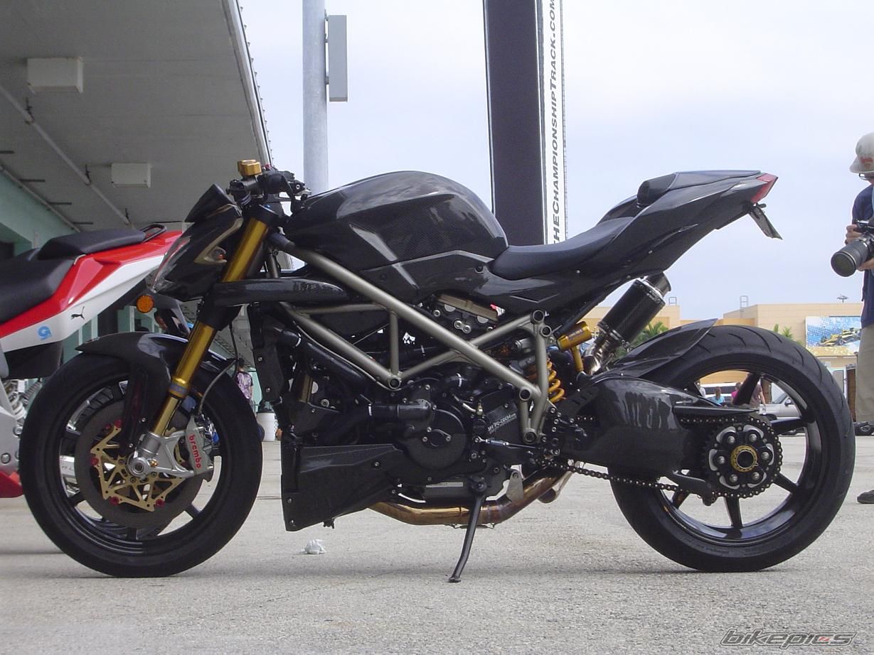 2010 DUCATI UNKNOWEN | Picture 1849587 motorcycle photo