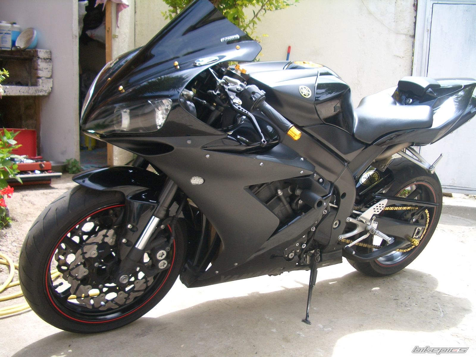 2006 YAMAHA YZF R1 | Picture 1854297 motorcycle photo