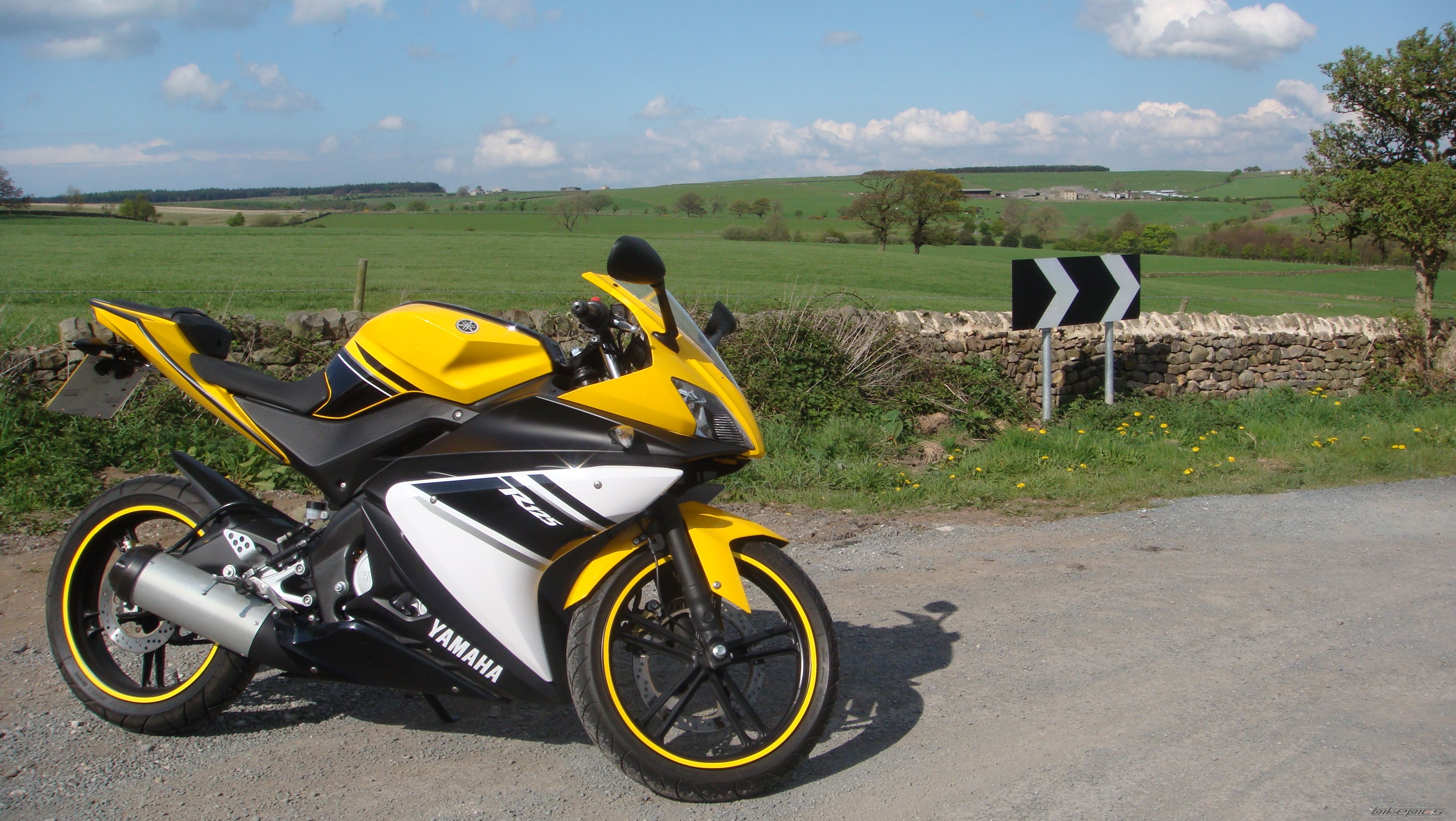 2009 YAMAHA YZF R125 | Picture 1856381 motorcycle photo