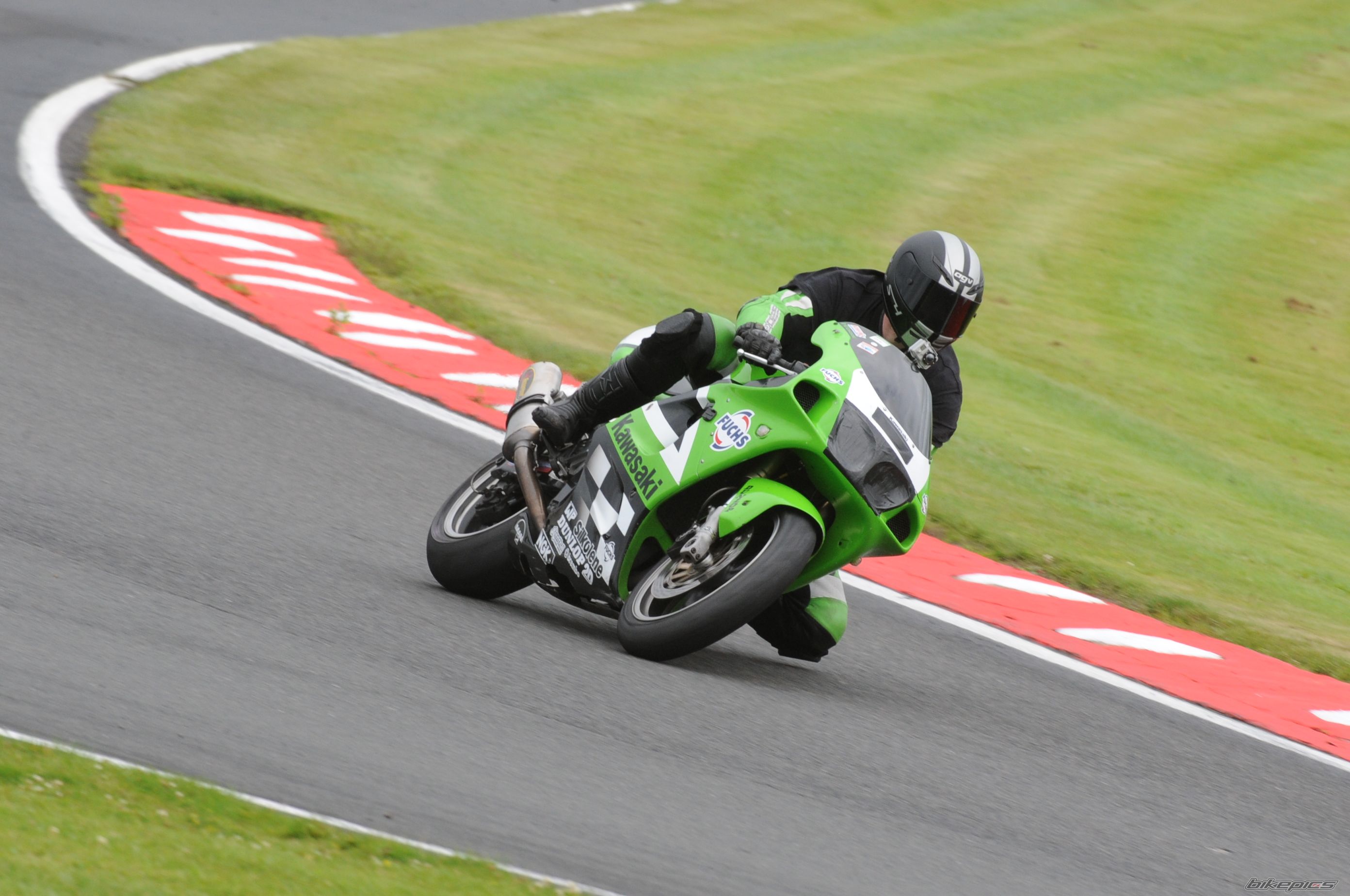 1999 KAWASAKI ZX 7R | Picture 1856937 motorcycle photo