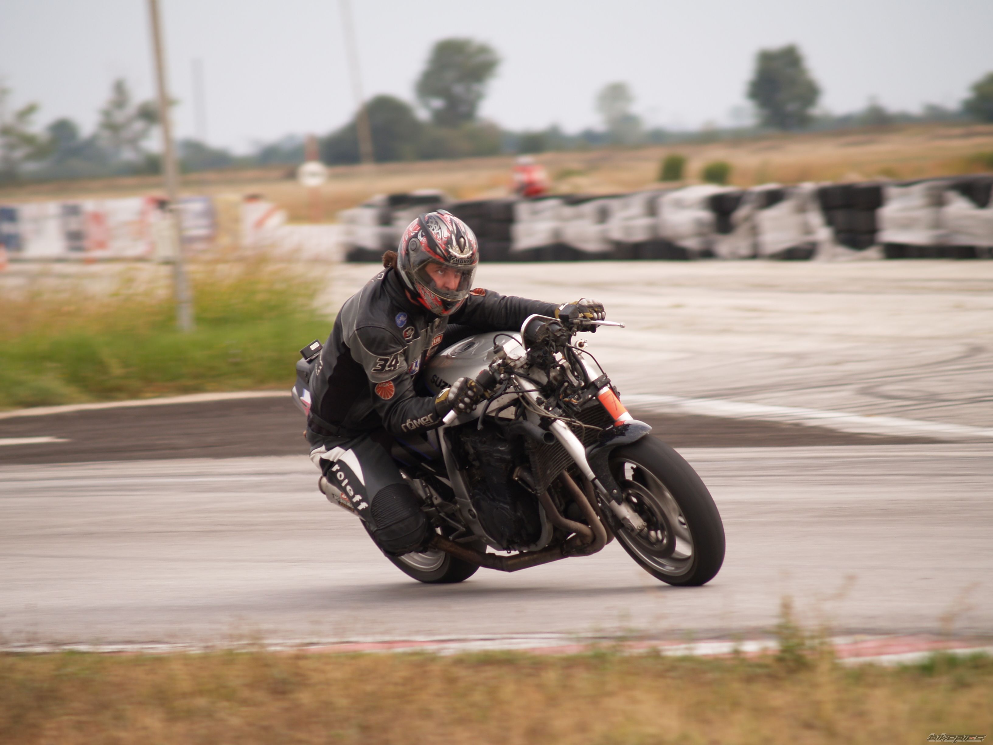 1992 SUZUKI GSX R 1100 | Picture 1857367 motorcycle photo