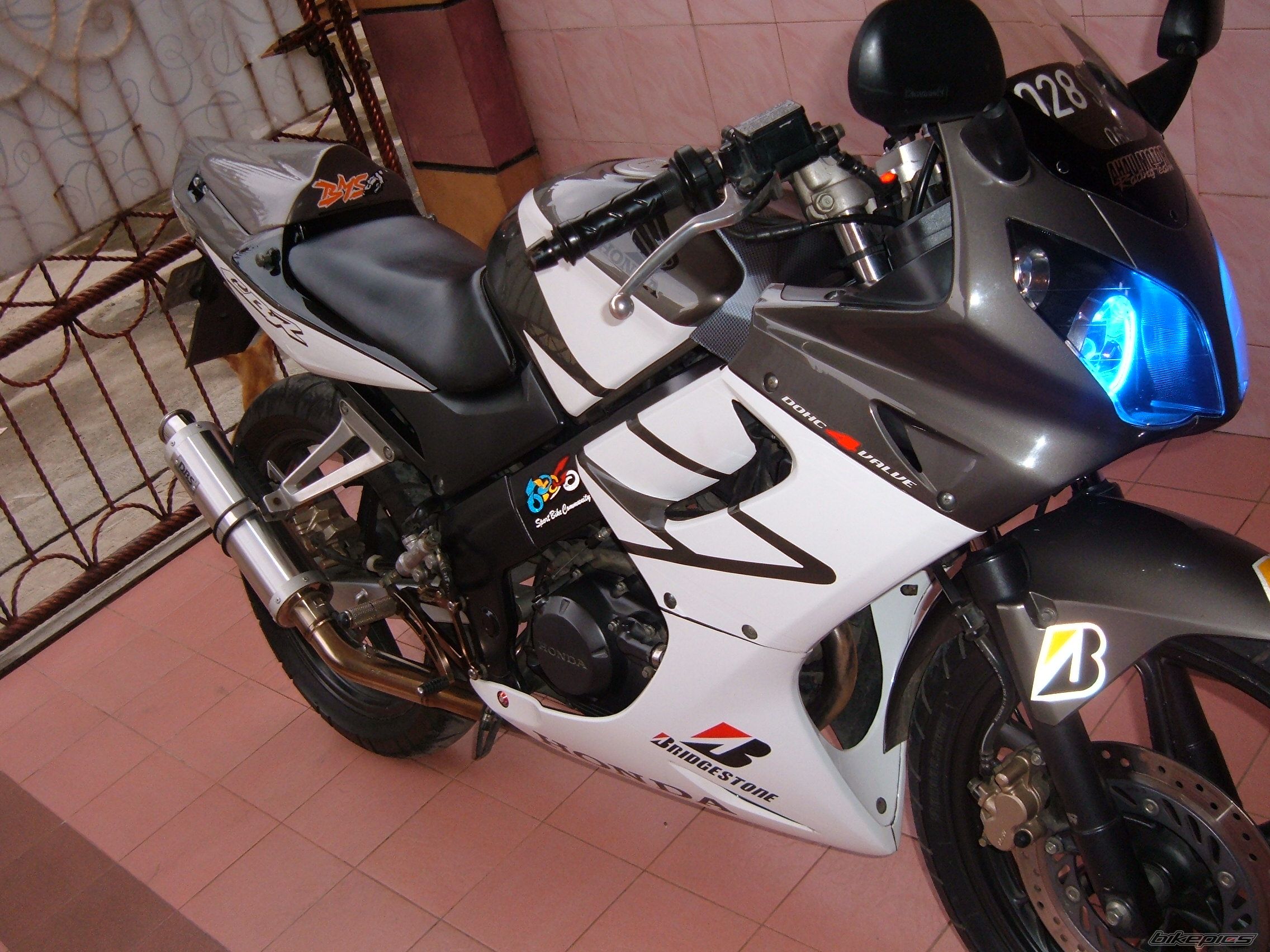 2009 HONDA CBR 150 | Picture 1858861 motorcycle photo