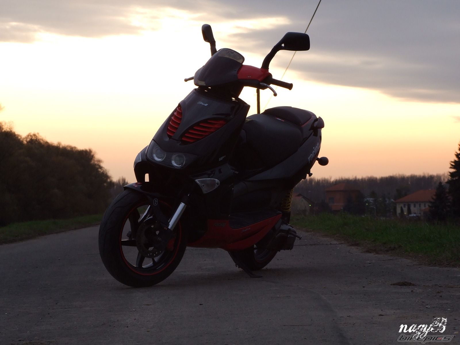 2001 APRILIA SR 50 | Picture 1861320 motorcycle photo