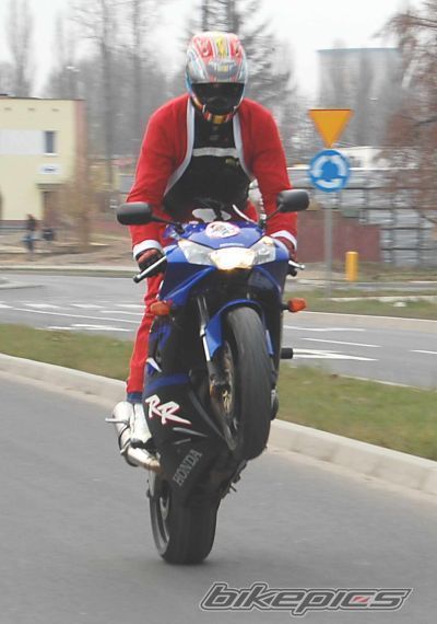 2003 HONDA CBR 900 | Picture 1861374 motorcycle photo