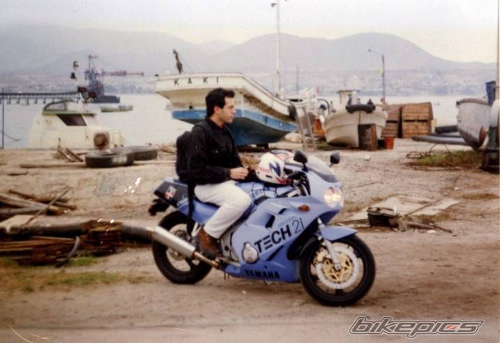1989 YAMAHA FZR 250 | Picture 1862 motorcycle photo