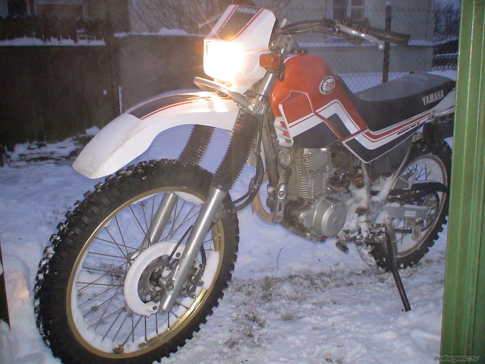 2000 YAMAHA XT 225 | Picture 1864333 motorcycle photo