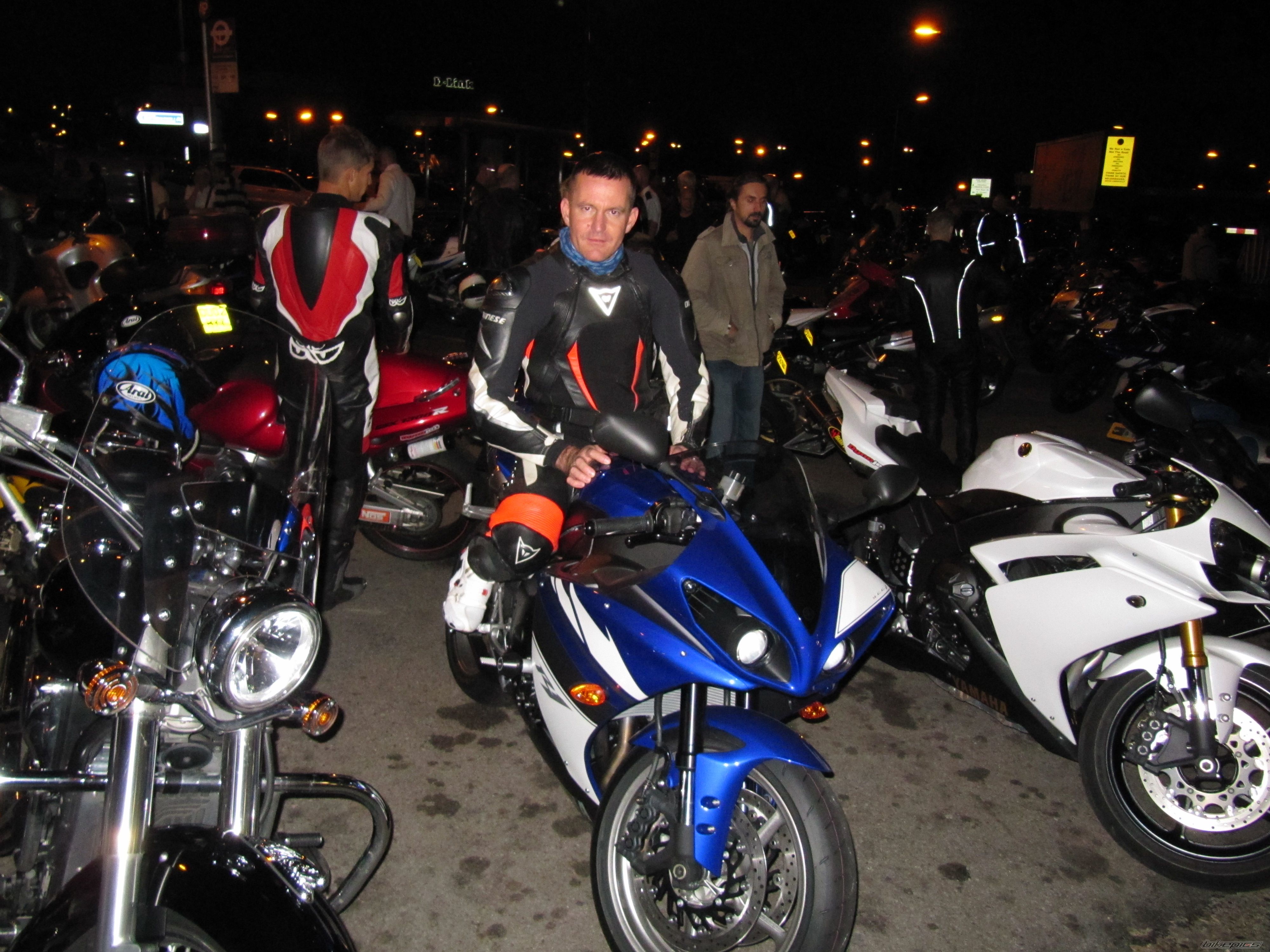 2009 YAMAHA YZF R1 | Picture 1864509 motorcycle photo