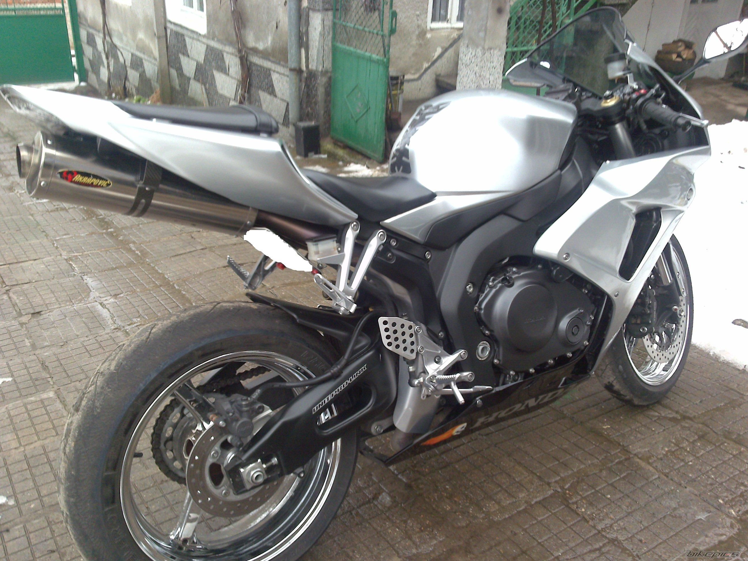 2007 HONDA CBR 1000  RR | Picture 1865568 motorcycle photo