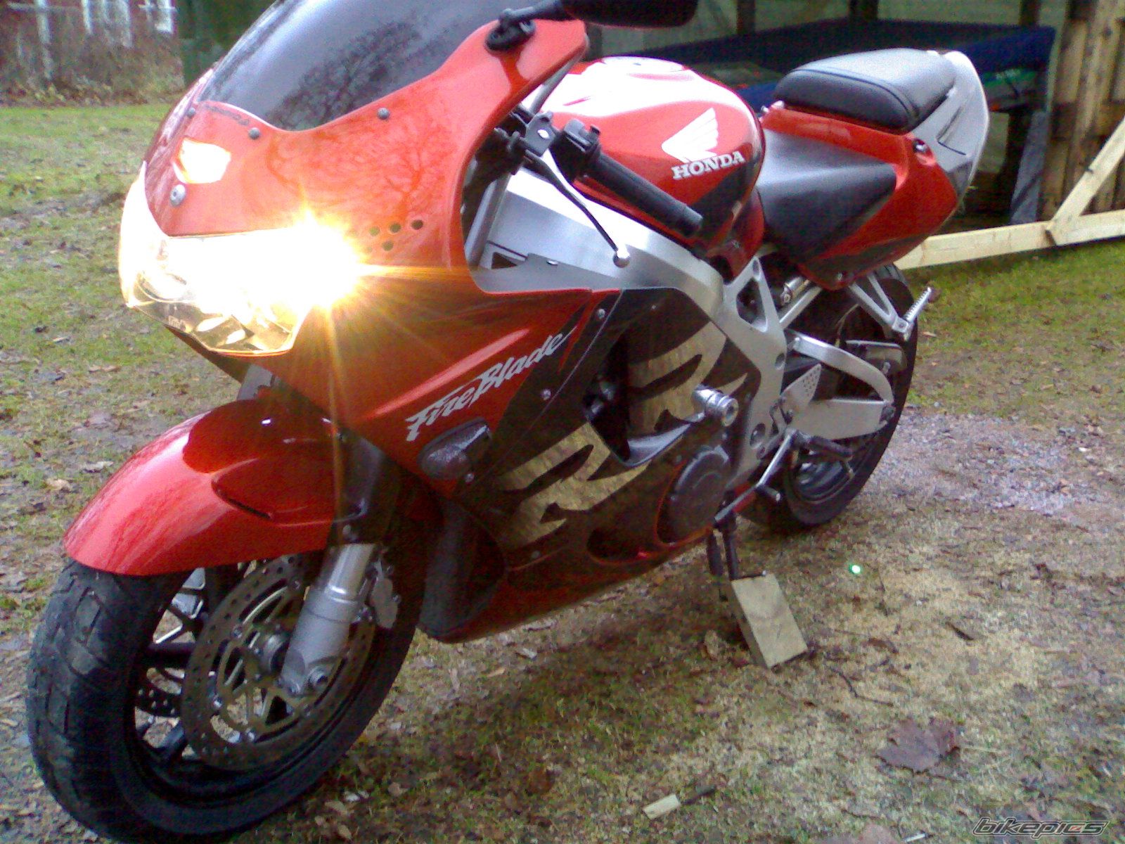 1998 HONDA CBR 900 | Picture 1865730 motorcycle photo