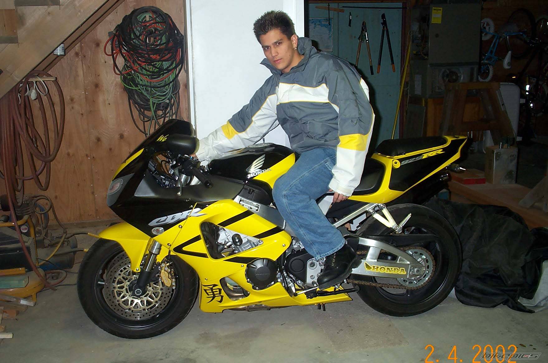 2001 HONDA CBR 900 | Picture 18662 motorcycle photo