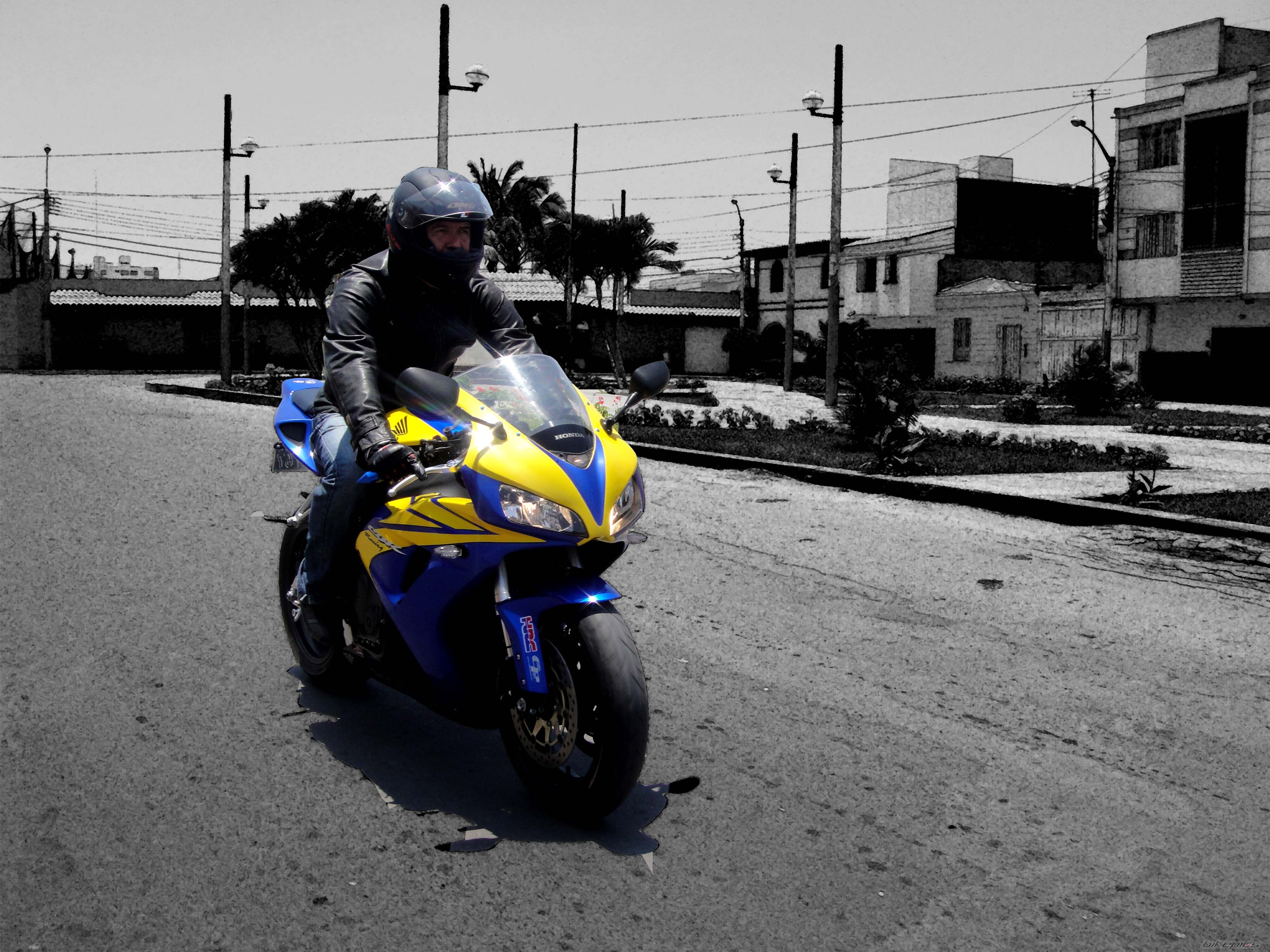 2006 HONDA CBR 1000  RR | Picture 1867436 motorcycle photo