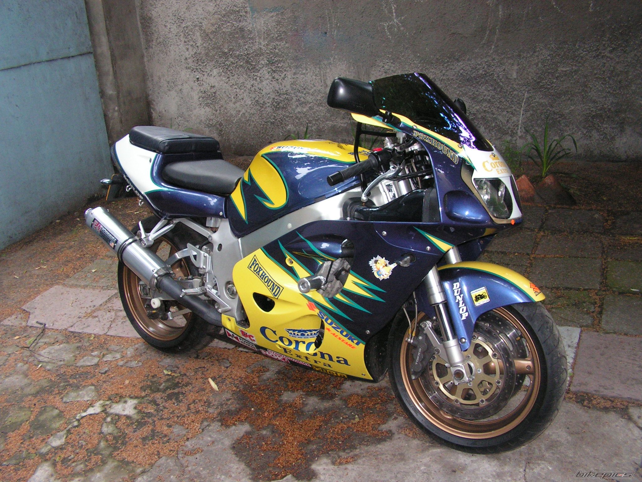 1999 SUZUKI GSX R 750 | Picture 1869862 motorcycle photo