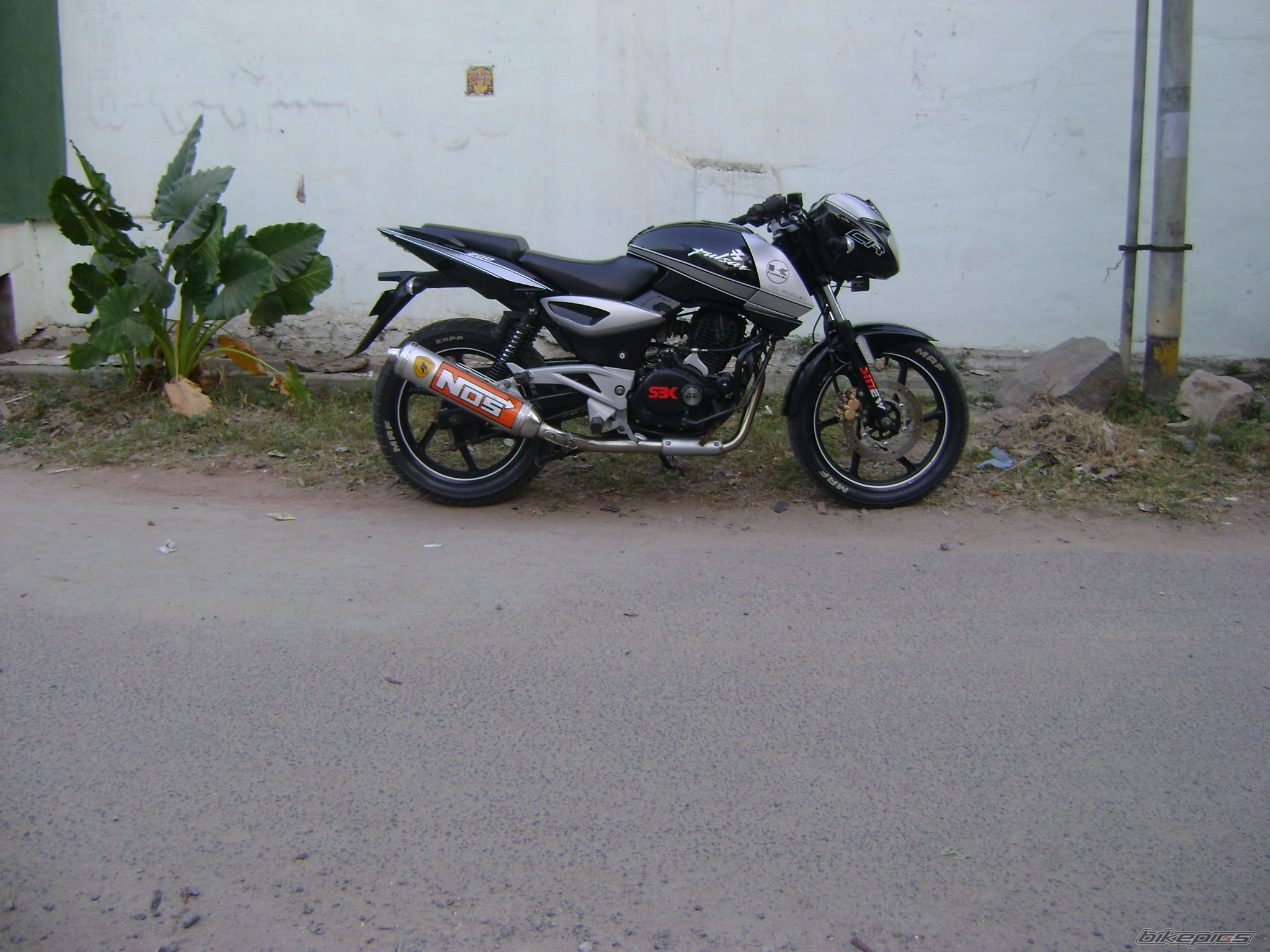 2009 BAJAJ PULSAR220 | Picture 1870748 motorcycle photo